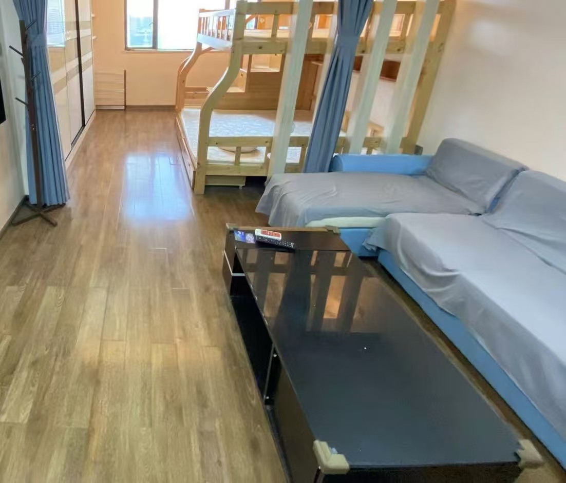 昊天大厦  1室1厅1卫    1800.0元/月室内图1