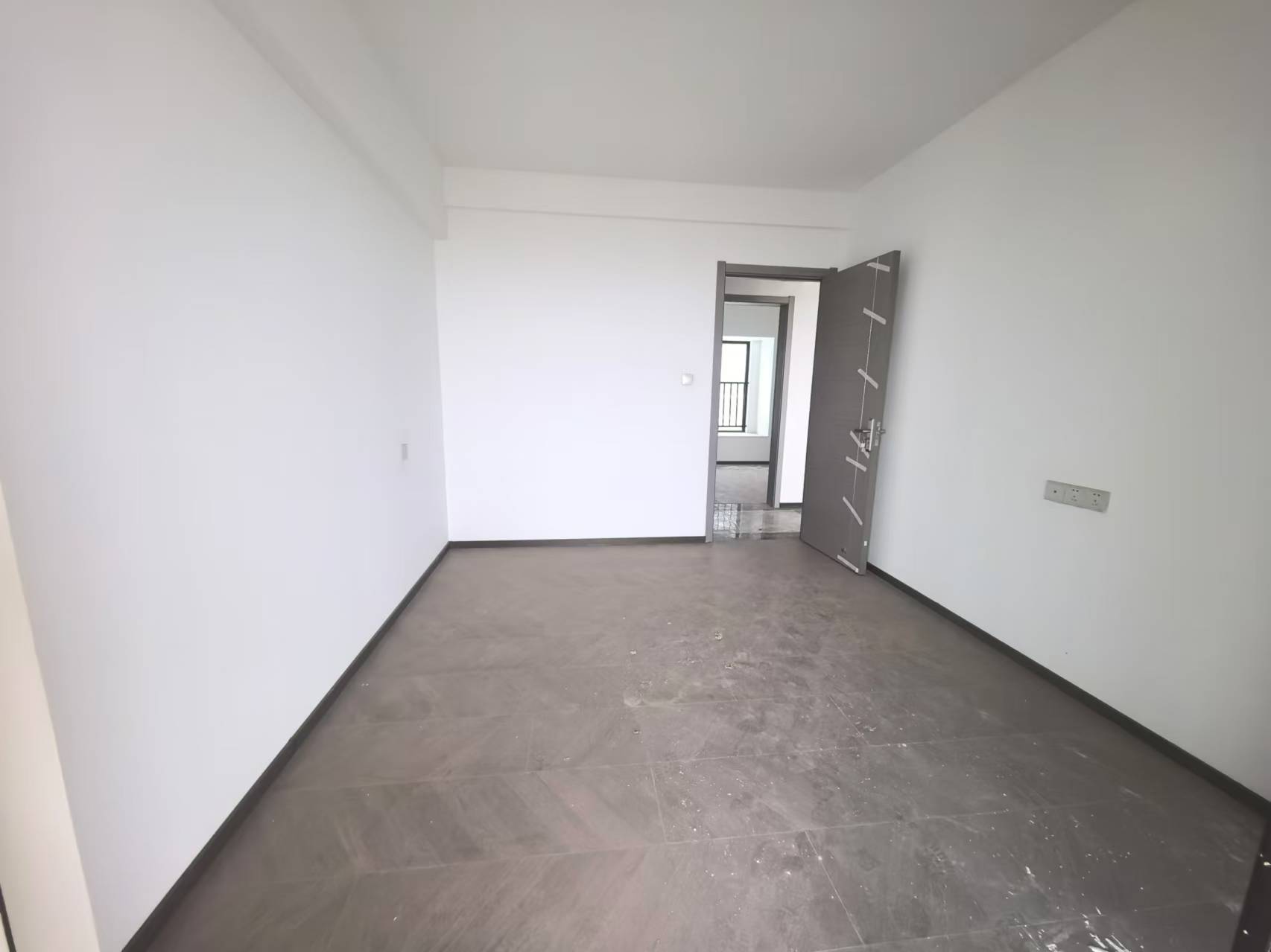 碧桂园华府(碧桂园五期)  4室2厅2卫    76.8万 碧桂园华府(碧桂园五期)  4室2厅2卫    76.8万室内图