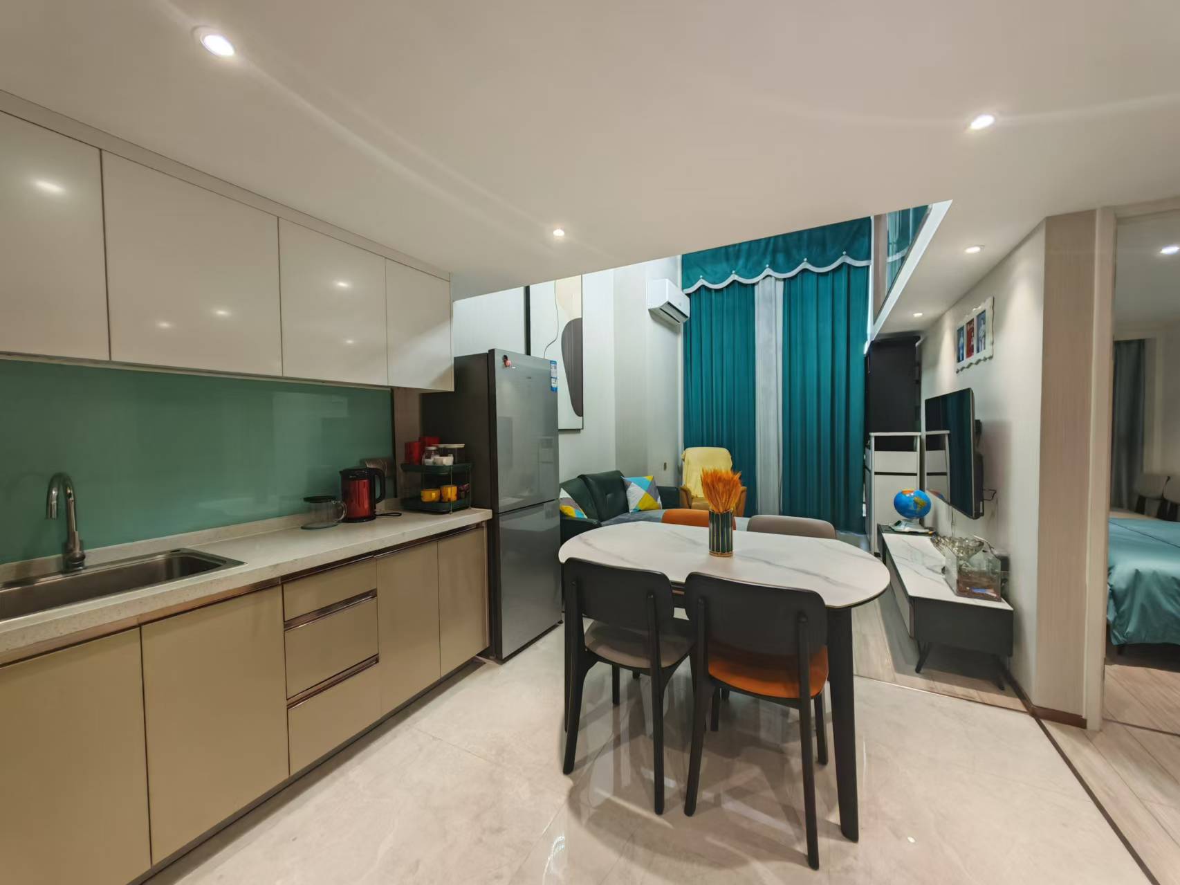 华远华时代 2室1厅1卫 5500.0元/月 华远华时代 2室1厅1卫 5500.0元/月室内图