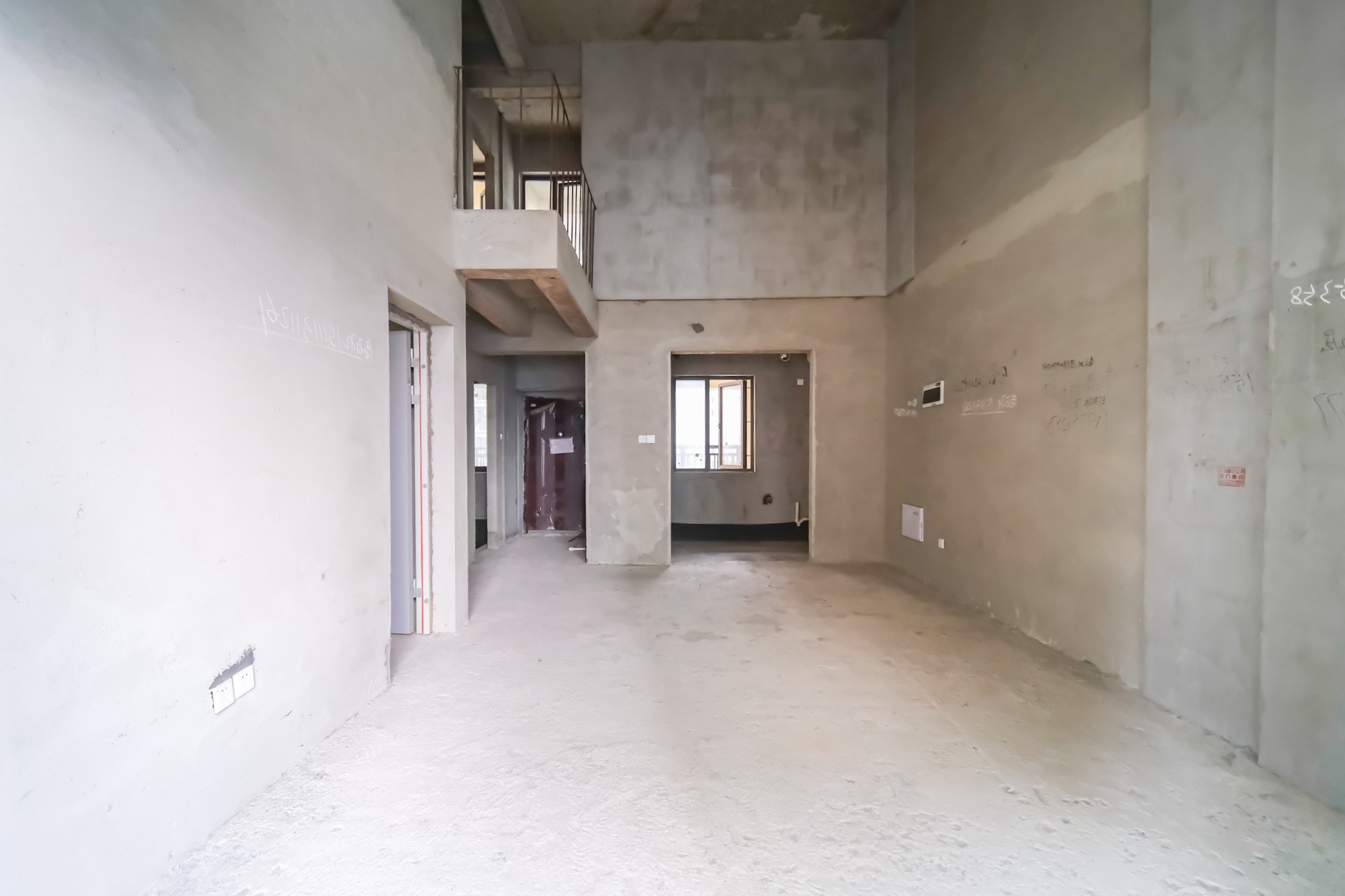 永宏万家里 4室2厅2卫 100.0万 永宏万家里 4室2厅2卫 100.0万客厅