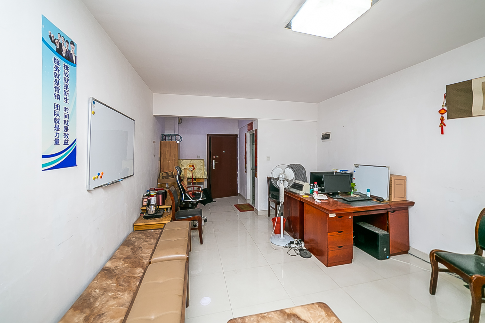 巧克力空间(建鸿达现代大厦) 1室1厅1卫 1400.0元/月 巧克力空间(建鸿达现代大厦) 1室1厅1卫 1400.0元/月室内图