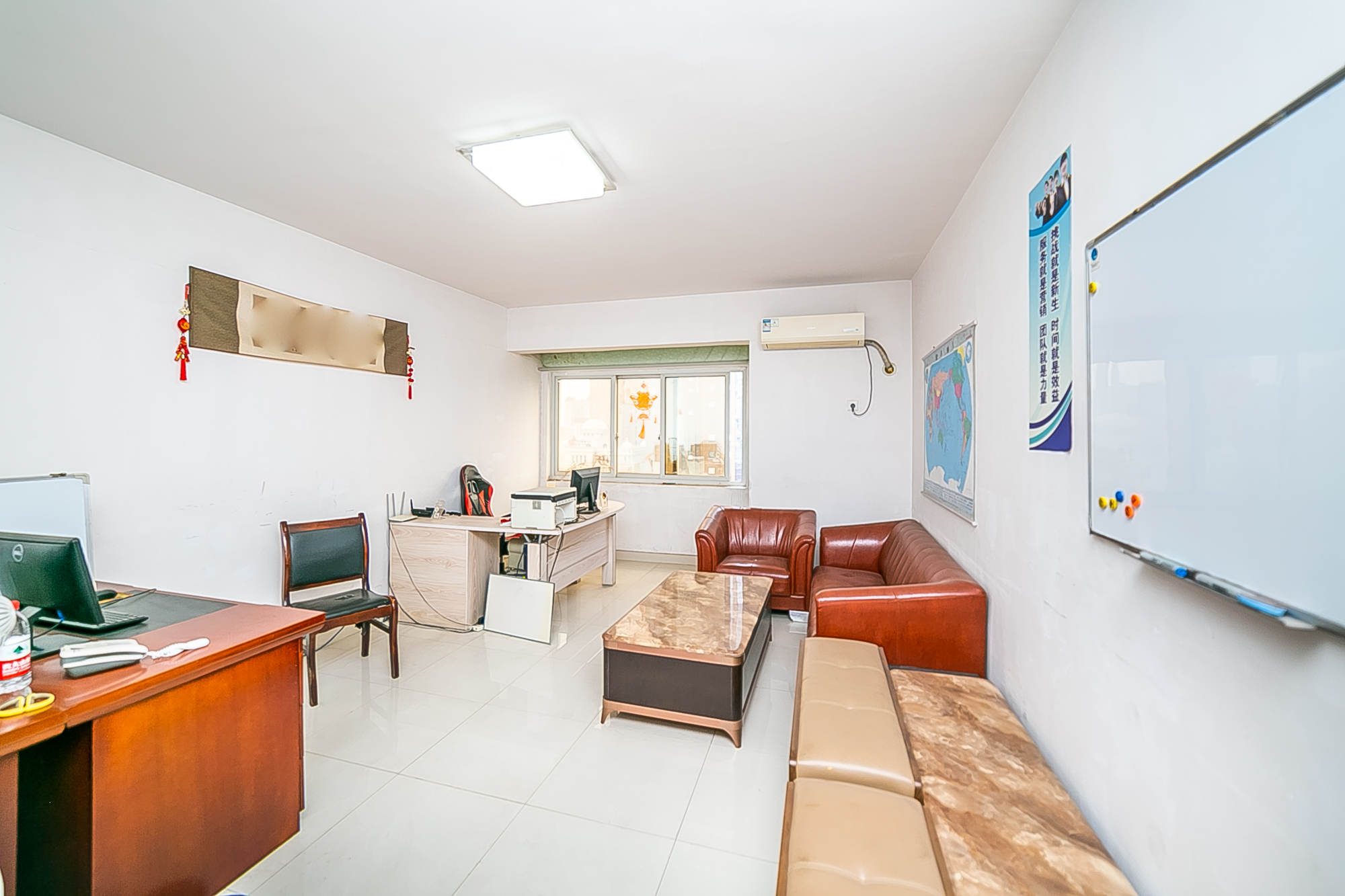 巧克力空间(建鸿达现代大厦) 1室1厅1卫 1400.0元/月 巧克力空间(建鸿达现代大厦) 1室1厅1卫 1400.0元/月室内图