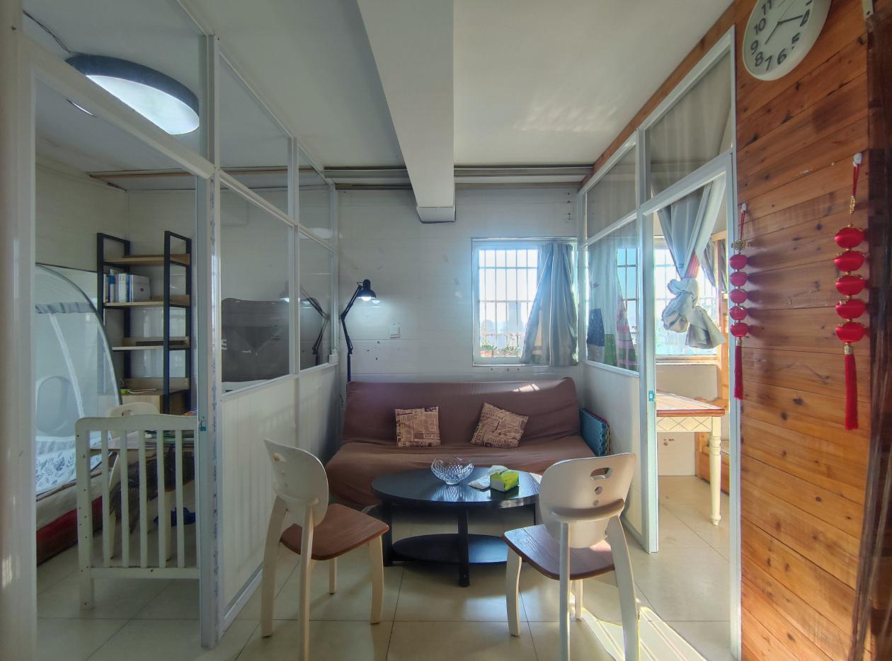 山水庭院  2室2厅1卫    1600.0元/月 山水庭院  2室2厅1卫    1600.0元/月室内图