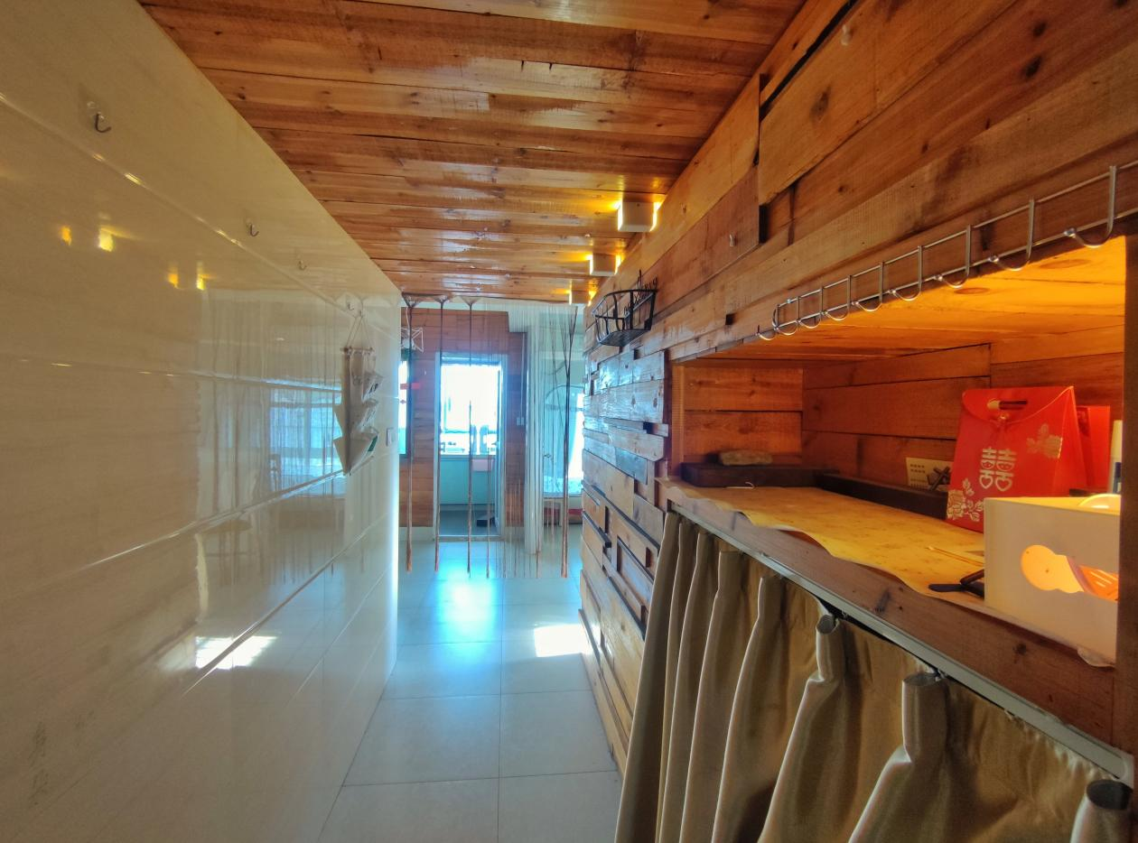 山水庭院  2室2厅1卫    1600.0元/月 山水庭院  2室2厅1卫    1600.0元/月室内图