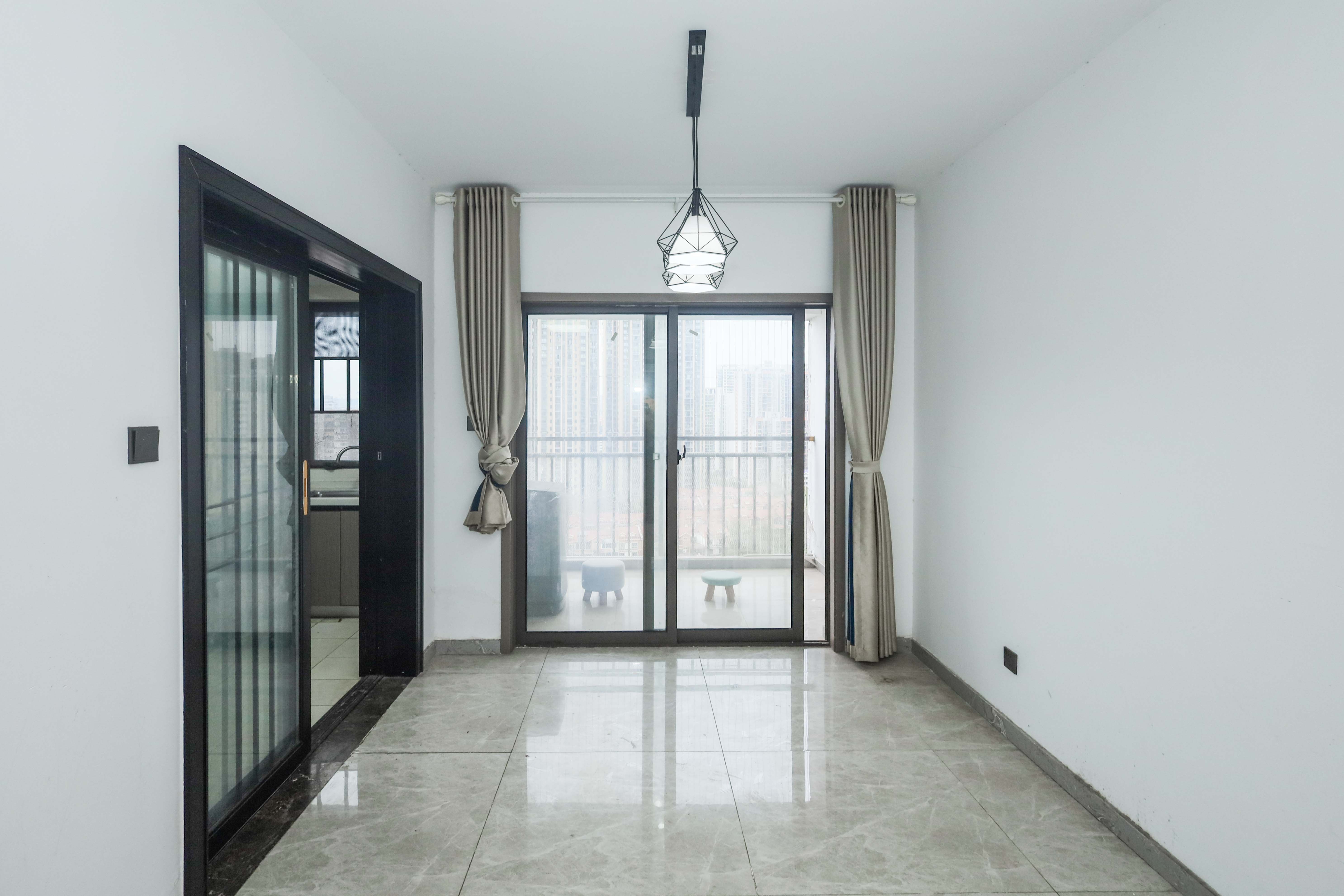 旭辉御府  3室2厅1卫    127.0万 旭辉御府  3室2厅1卫    127.0万其他