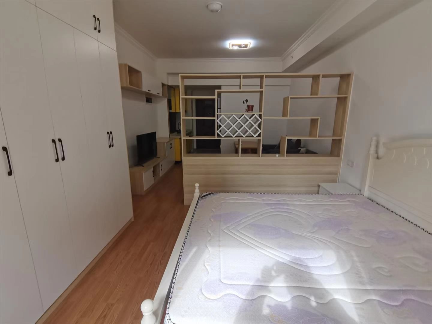 五江碧桂园城市广场 1室1厅1卫 1300.0元/月 五江碧桂园城市广场 1室1厅1卫 1300.0元/月室内图