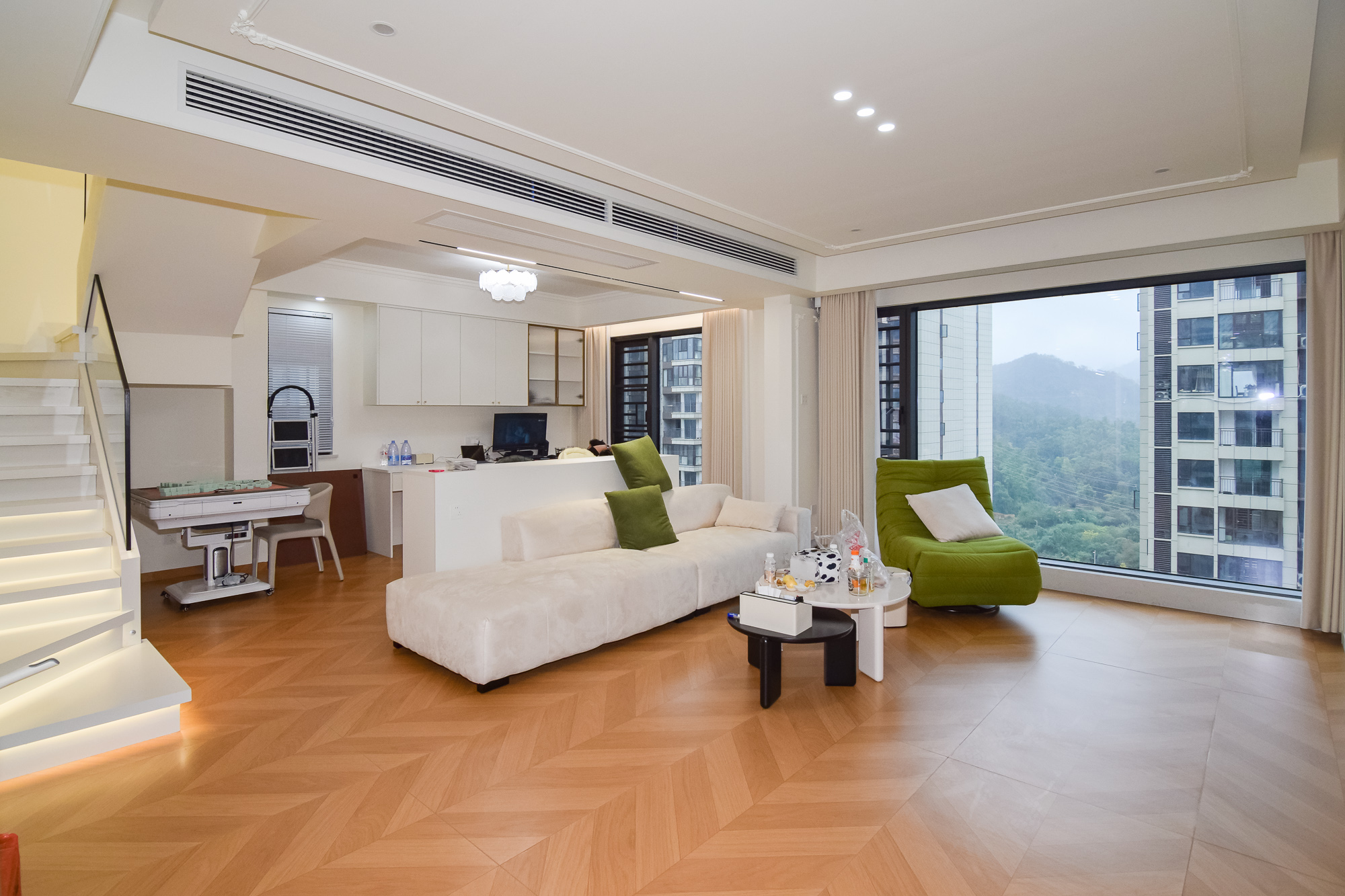 润和雅郡(润和紫郡六期) 1室0厅0卫 176.0万 润和雅郡(润和紫郡六期) 1室0厅0卫 176.0万客厅