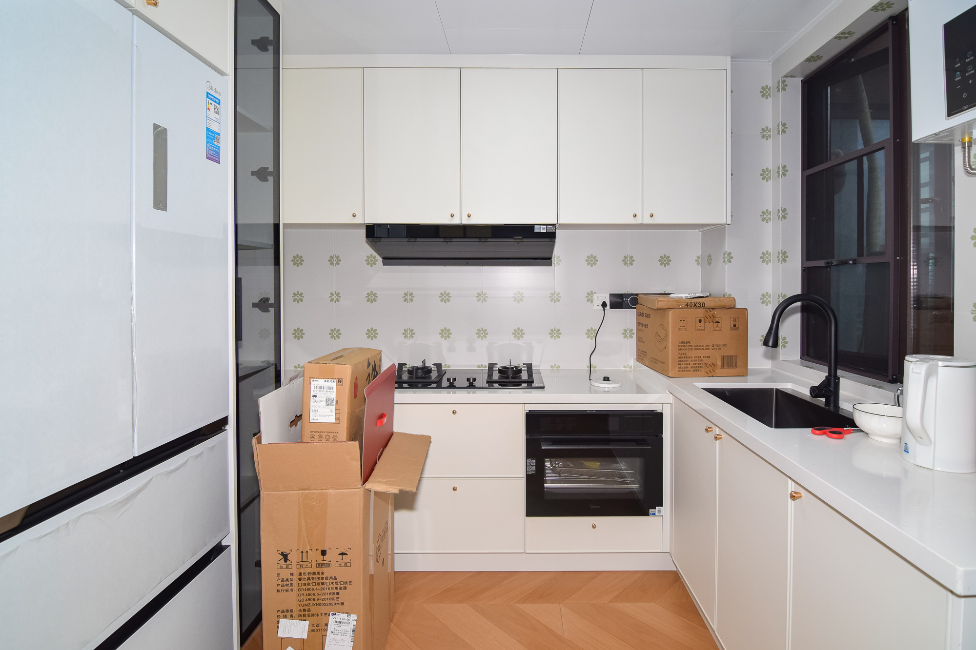 润和雅郡(润和紫郡六期) 1室0厅0卫 176.0万 润和雅郡(润和紫郡六期) 1室0厅0卫 176.0万厨房