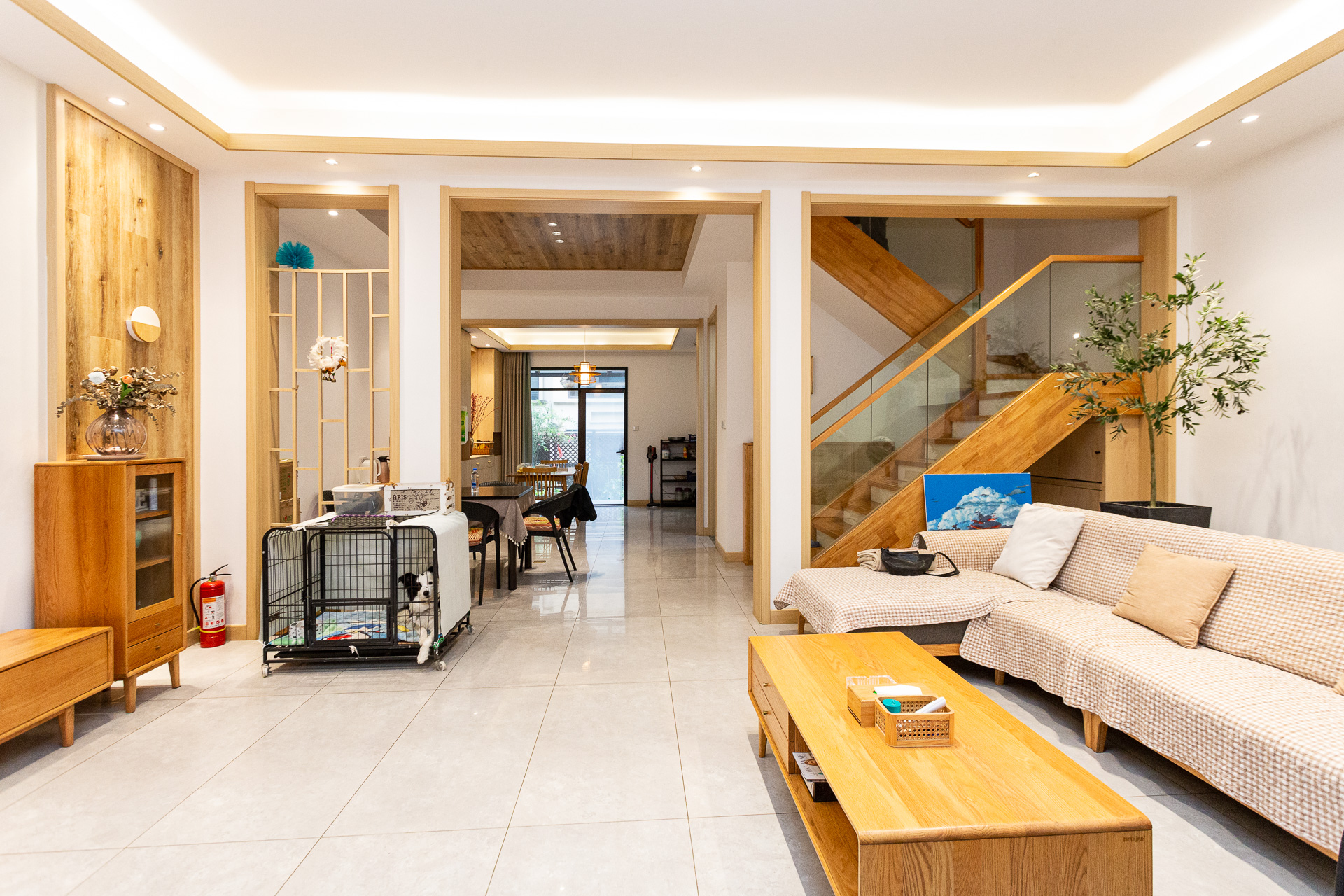 龙湖璟宸原著(龙湖紫宸)  5室2厅3卫    489.0万 龙湖璟宸原著(龙湖紫宸)  5室2厅3卫    489.0万客厅