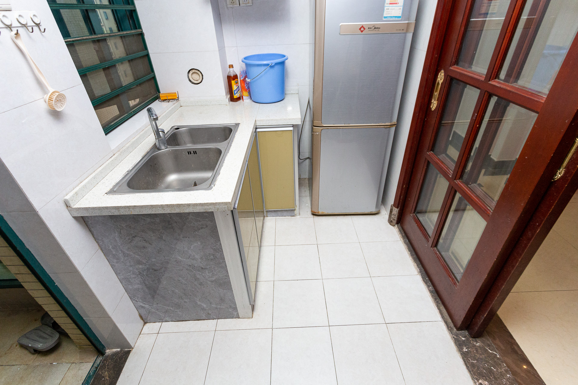 恒大名都 3室2厅2卫 60.0万 恒大名都 3室2厅2卫 60.0万厨房