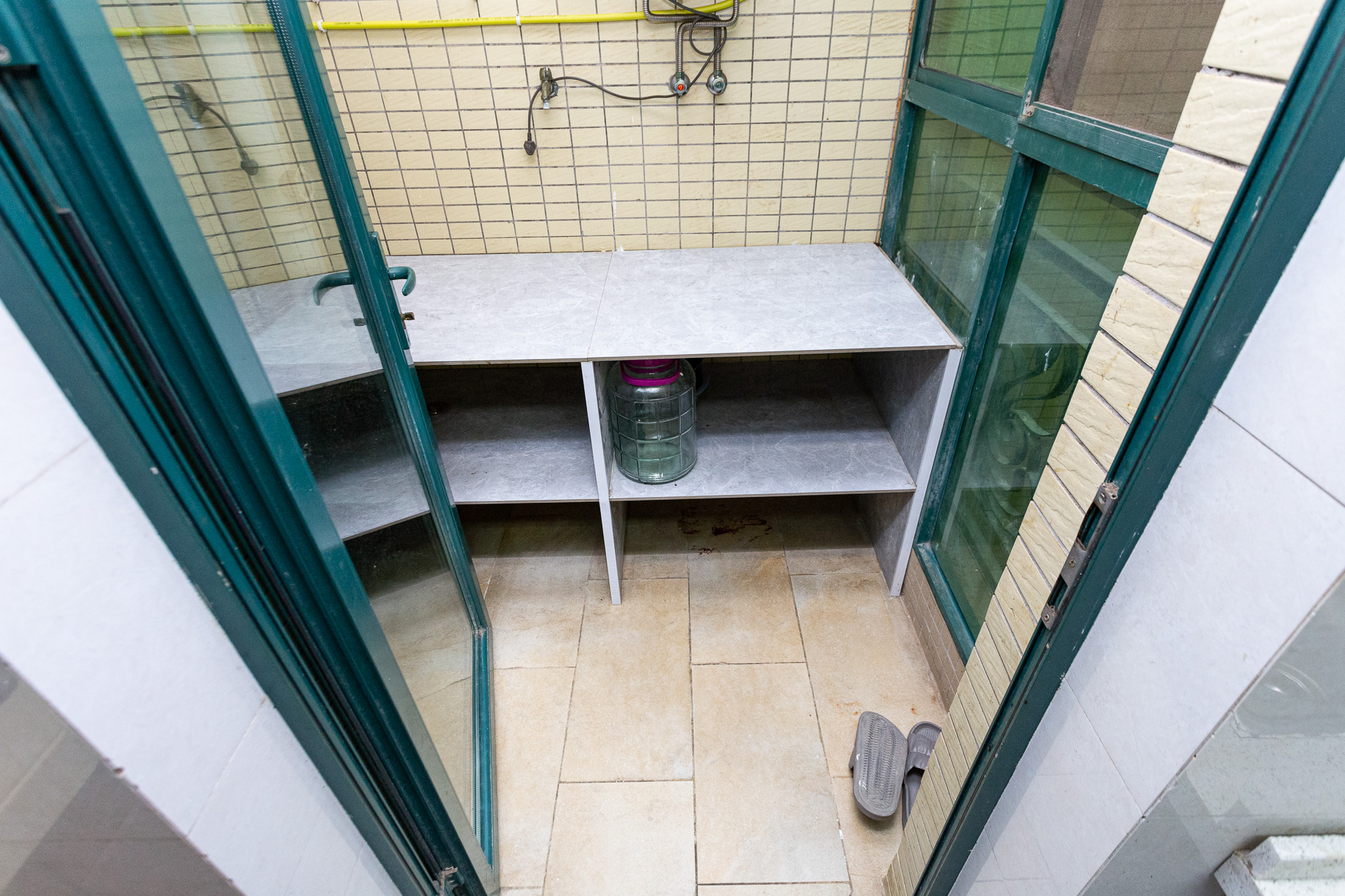 恒大名都 3室2厅2卫 60.0万 恒大名都 3室2厅2卫 60.0万阳台