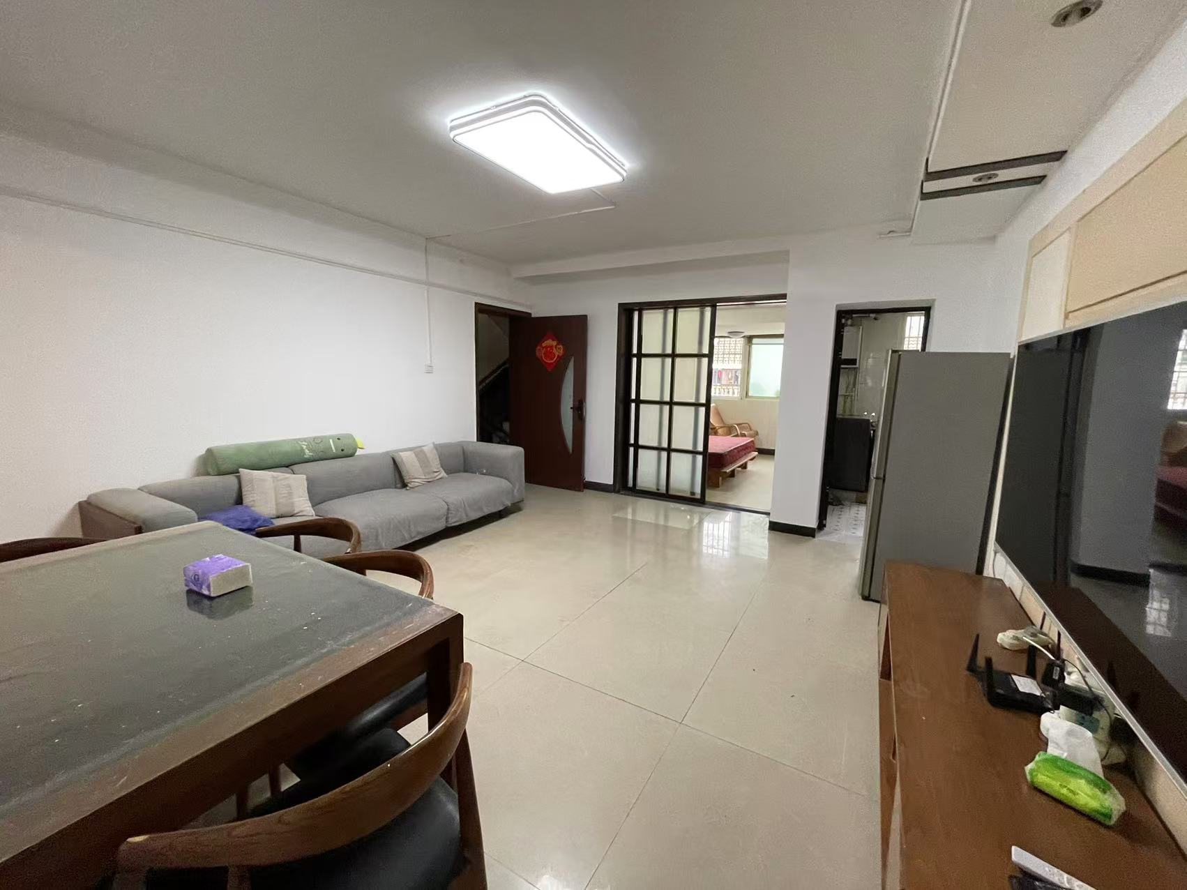 德政园 2室1厅1卫 1700.0元/月 德政园 2室1厅1卫 1700.0元/月室内图