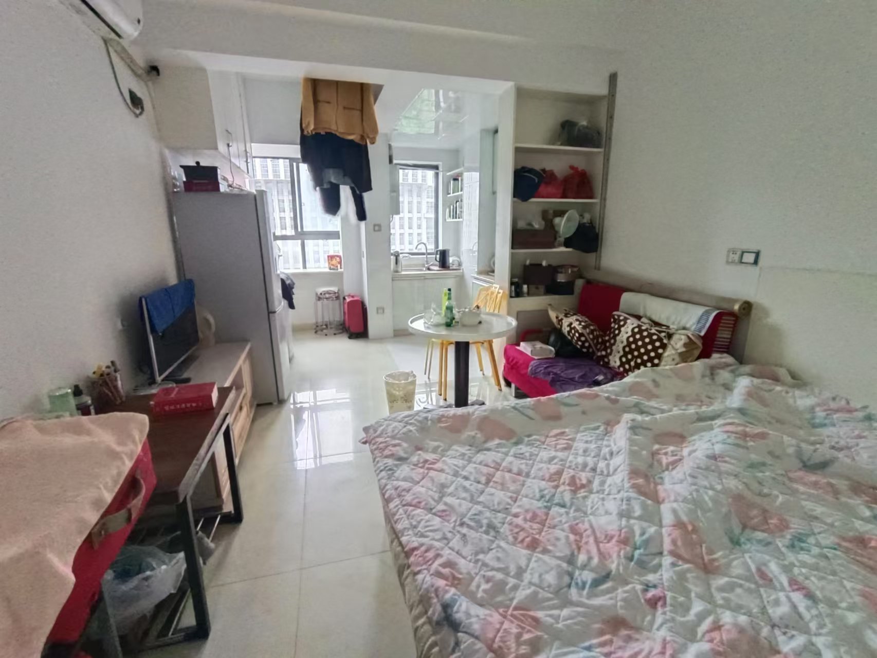 中建御山和苑 1室1厅1卫 1400.0元/月 中建御山和苑 1室1厅1卫 1400.0元/月室内图