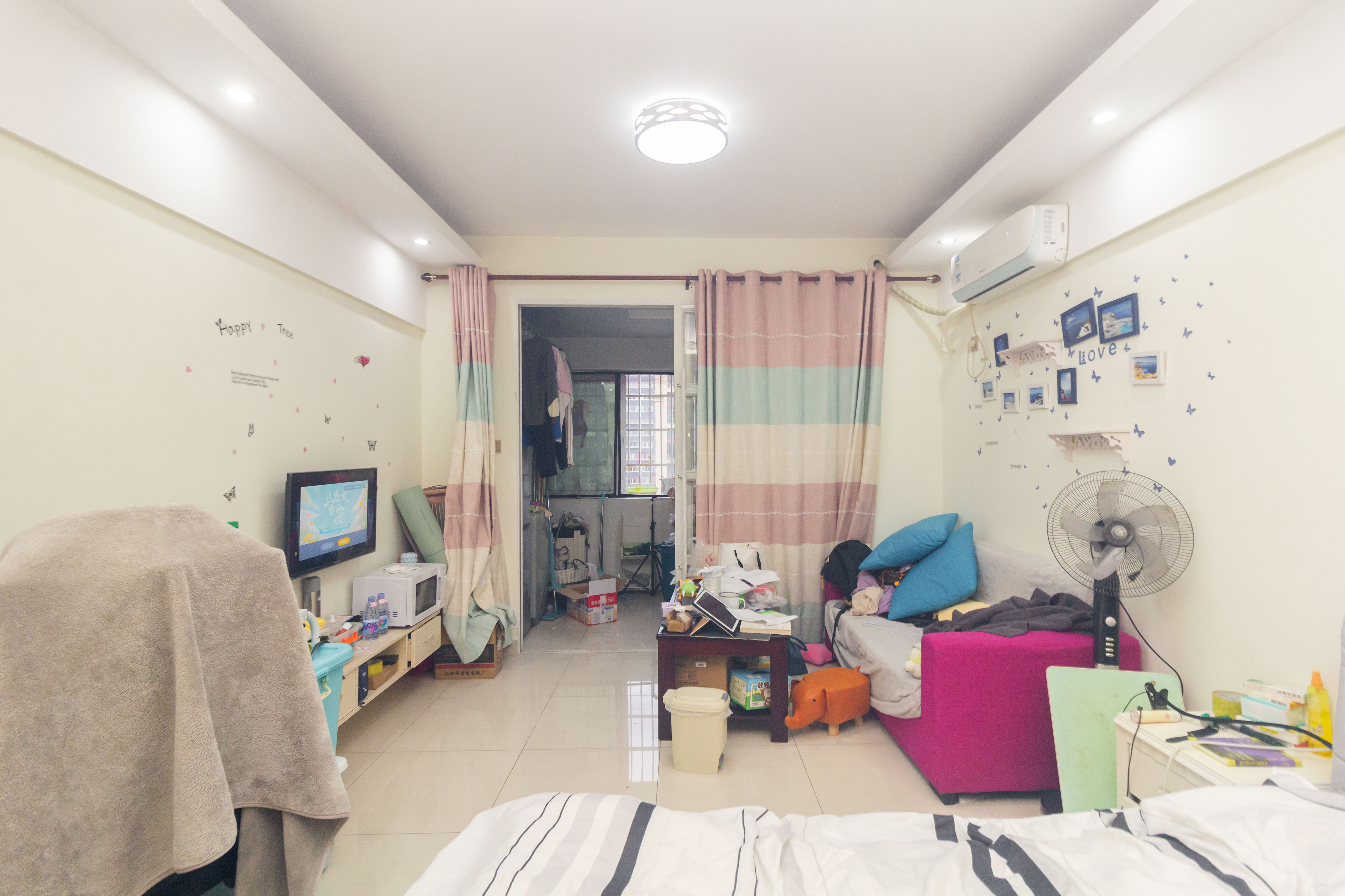 新远时代 1室1厅1卫 15.8万 新远时代 1室1厅1卫 15.8万客厅