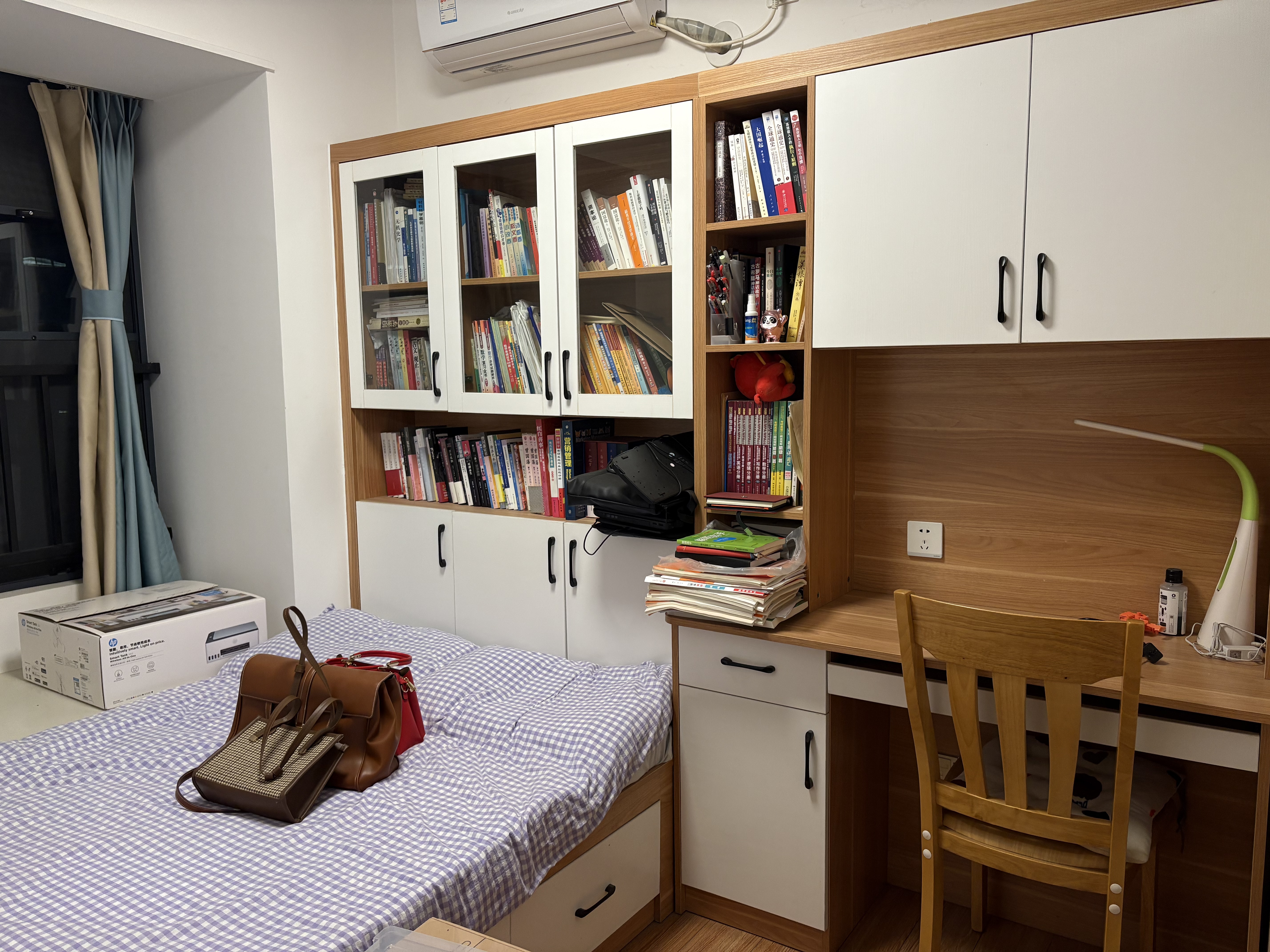 万科魅力之城 3室2厅2卫 2800.0元/月 万科魅力之城 3室2厅2卫 2800.0元/月室内图