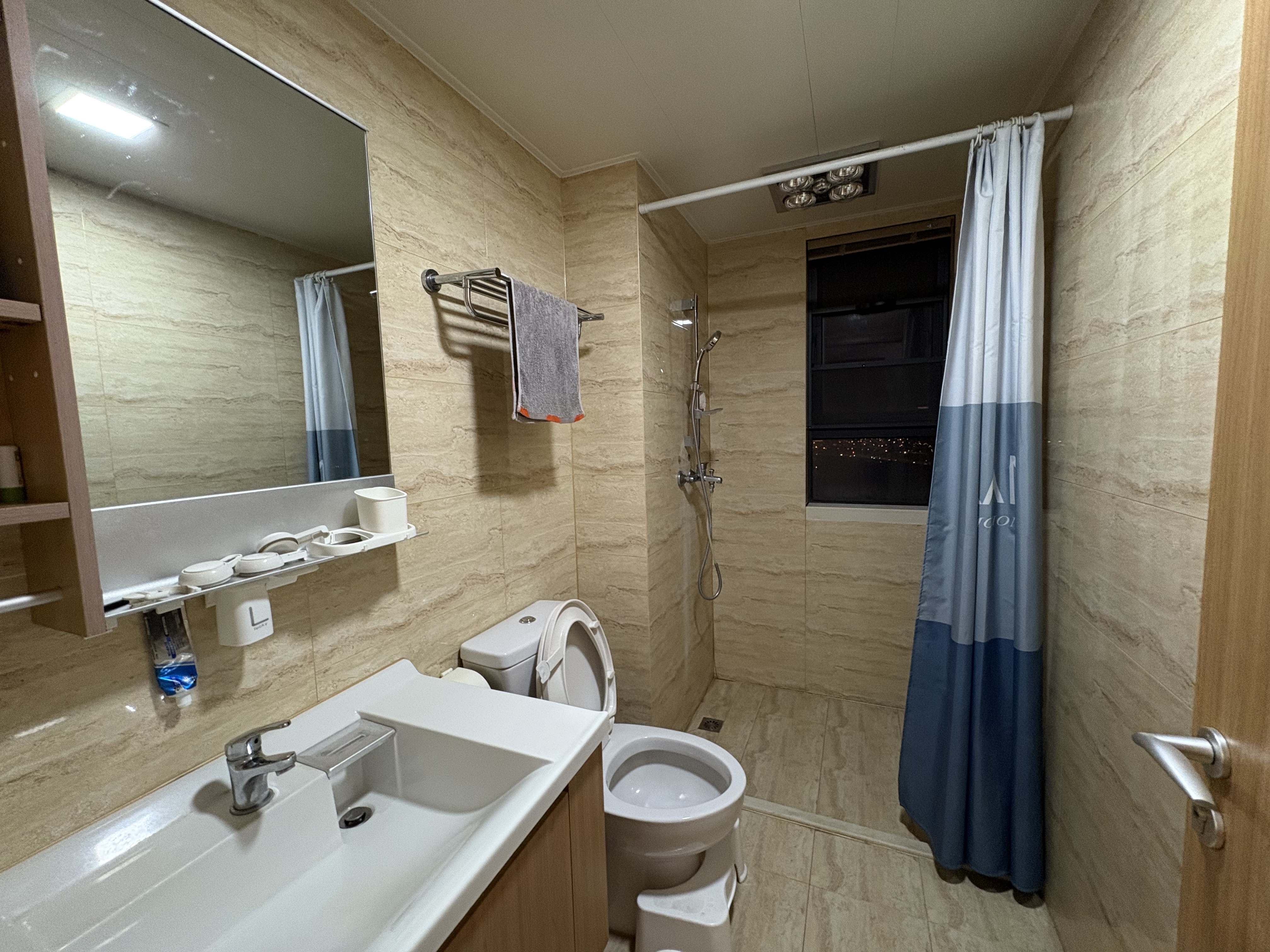 万科魅力之城 3室2厅2卫 2800.0元/月 万科魅力之城 3室2厅2卫 2800.0元/月室内图