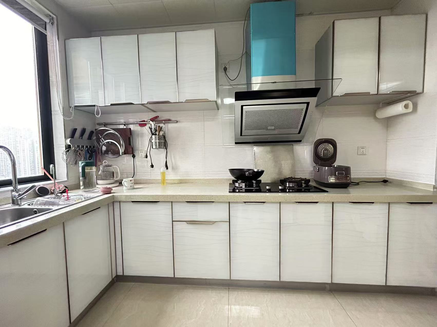 滨江花园 3室2厅2卫 76.8万 滨江花园 3室2厅2卫 76.8万室内图