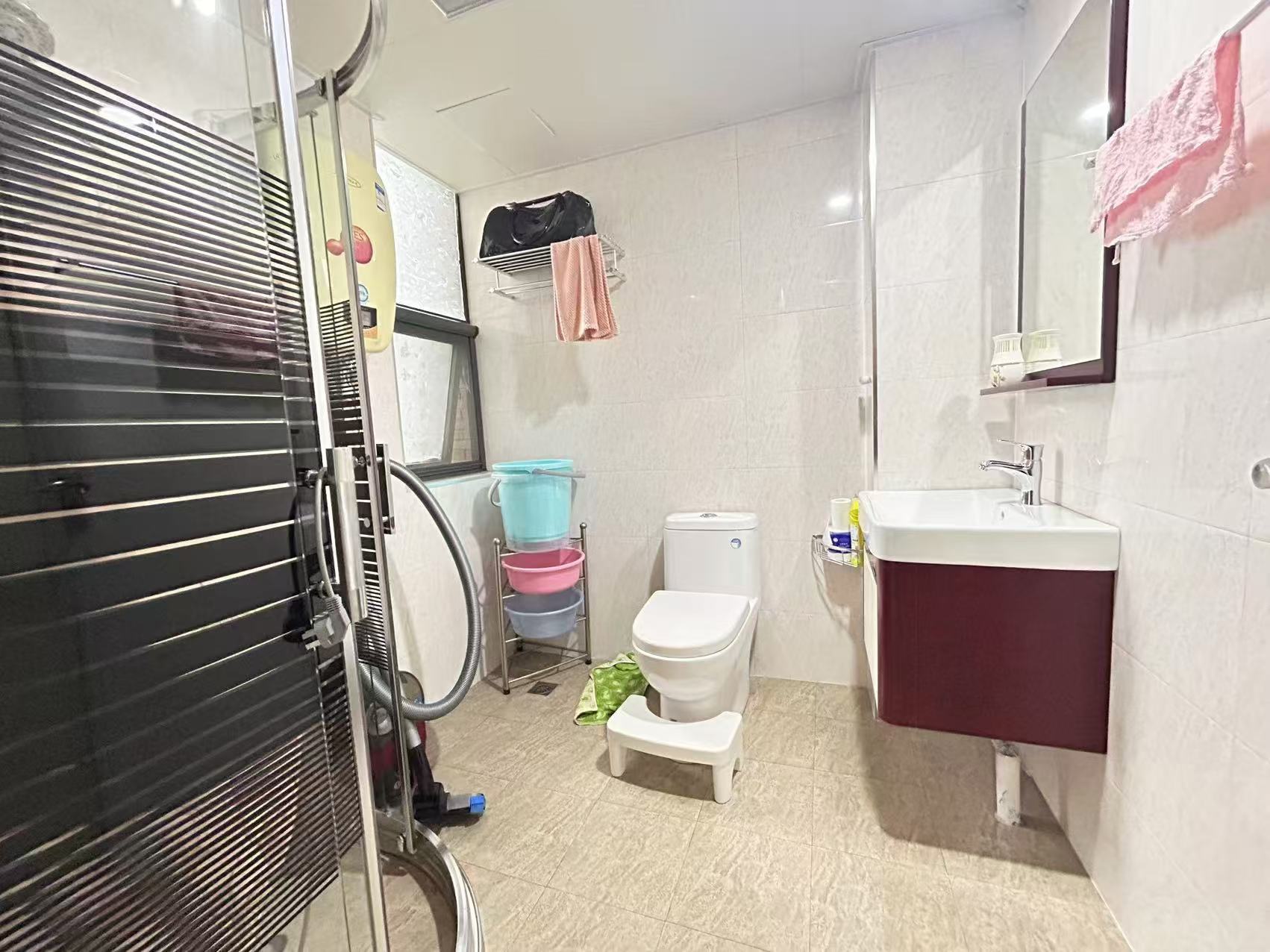 滨江花园 3室2厅2卫 76.8万 滨江花园 3室2厅2卫 76.8万室内图