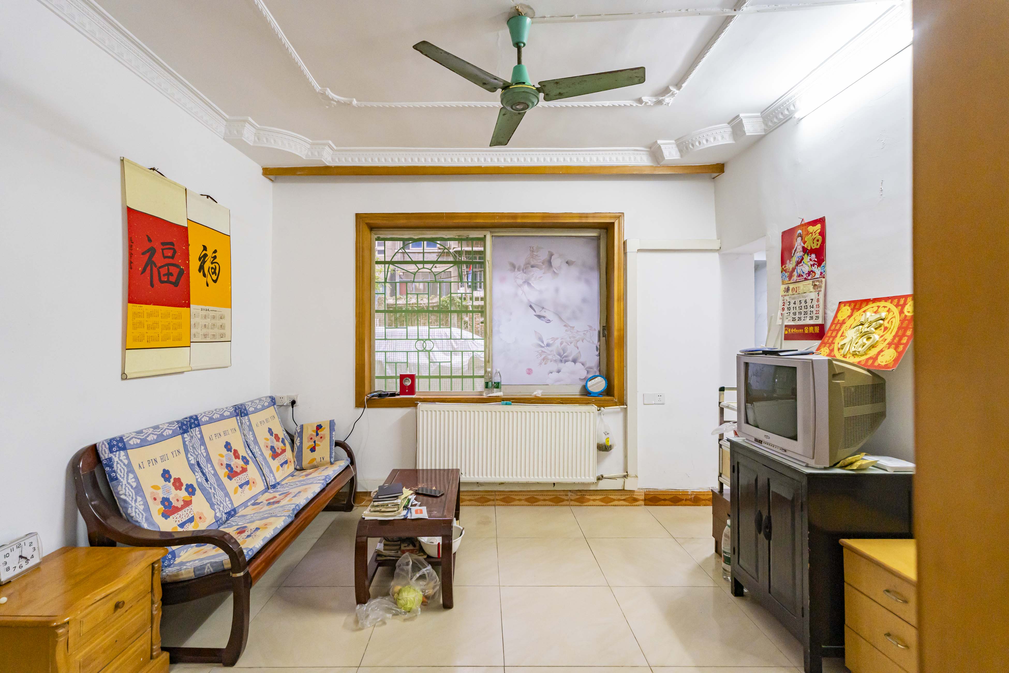 湘雅医学院(湘雅附一北院) 3室2厅1卫 85.0万 湘雅医学院(湘雅附一北院) 3室2厅1卫 85.0万客厅