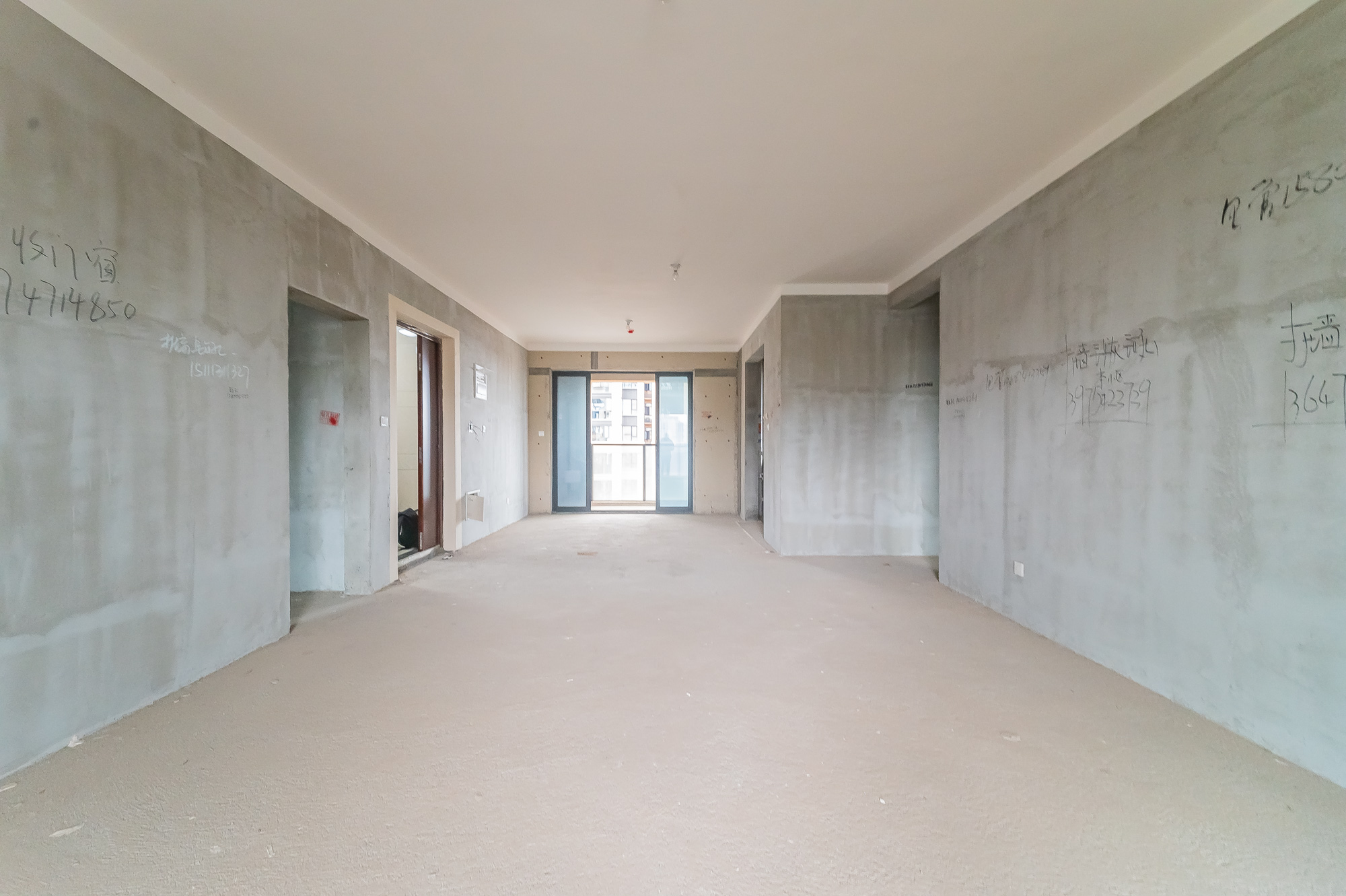 长房星昇公馆  4室2厅2卫    166.5万 长房星昇公馆  4室2厅2卫    166.5万客厅