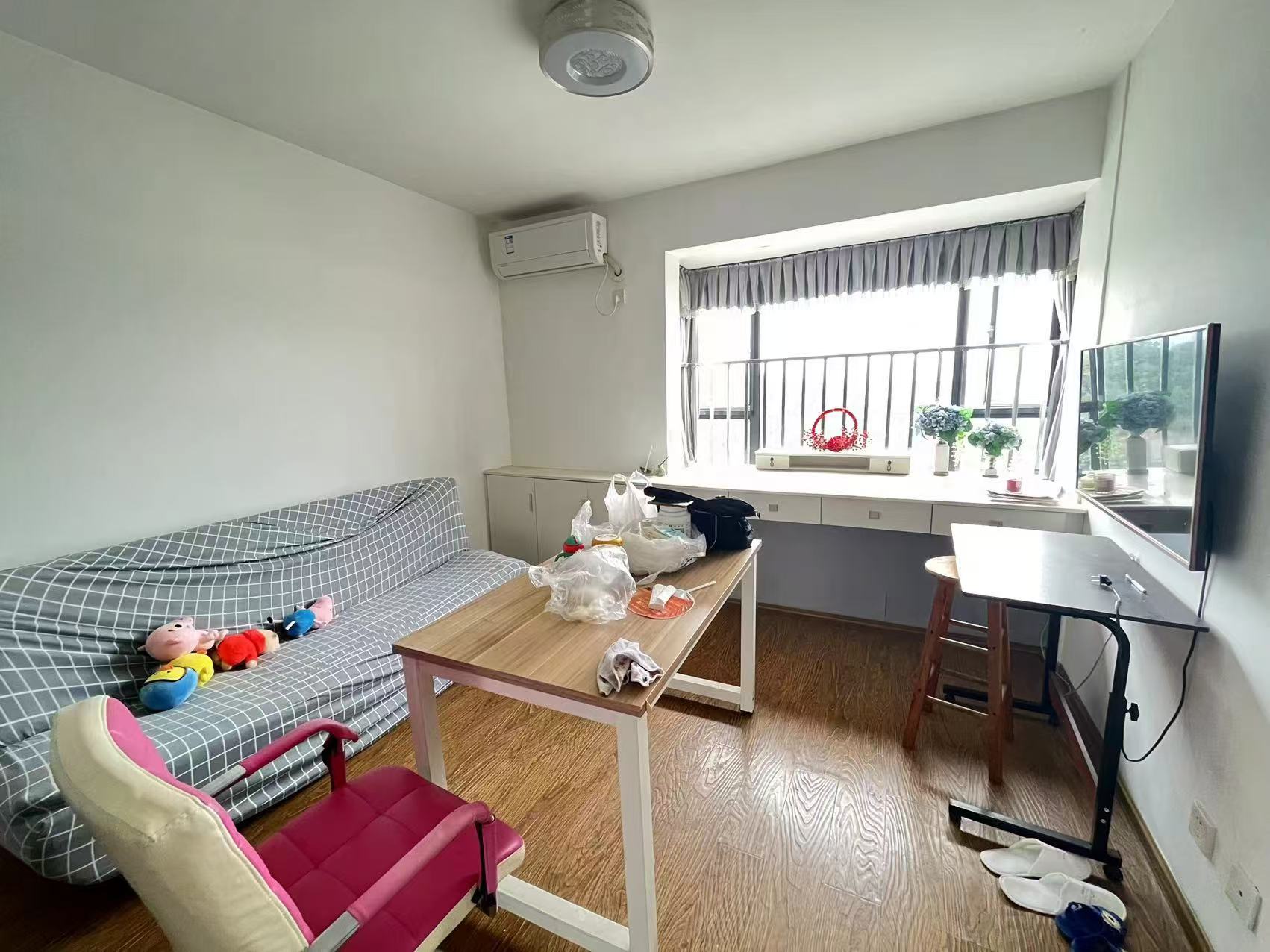 西城龙庭  1室2厅1卫   2300.00元/月室内图