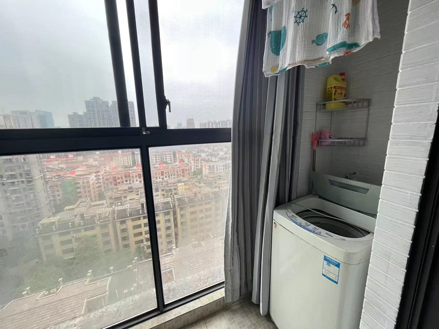 西城龙庭  1室2厅1卫   2300.00元/月室内图