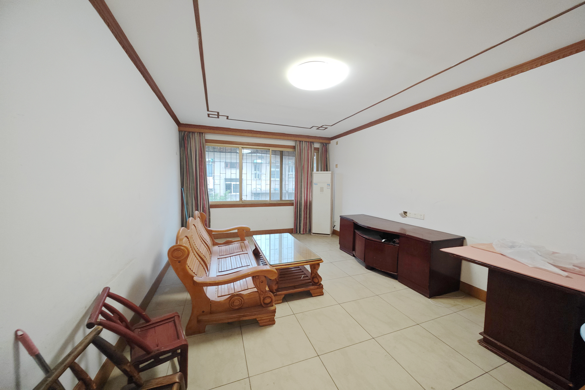 曾家湾13号生活区（友谊集团公司宿舍）  2室1厅1卫   38.00万客厅