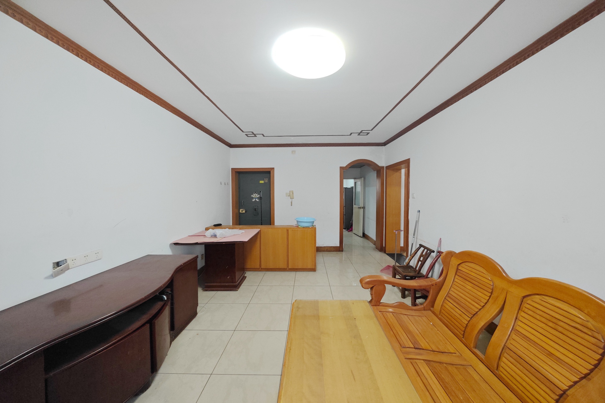 曾家湾13号生活区（友谊集团公司宿舍）  2室1厅1卫   38.00万客厅