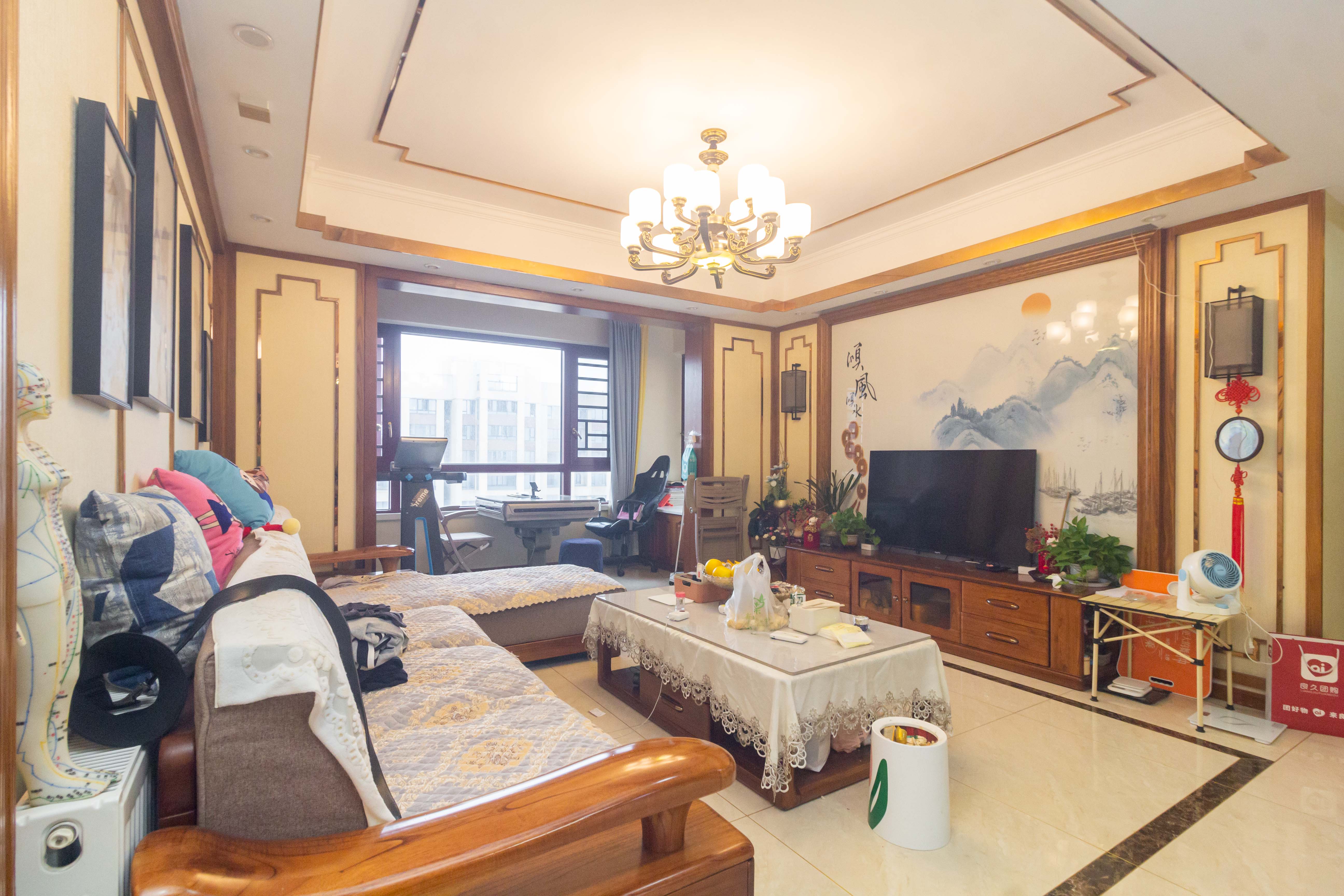 长房东云台  4室2厅2卫   150.00万客厅