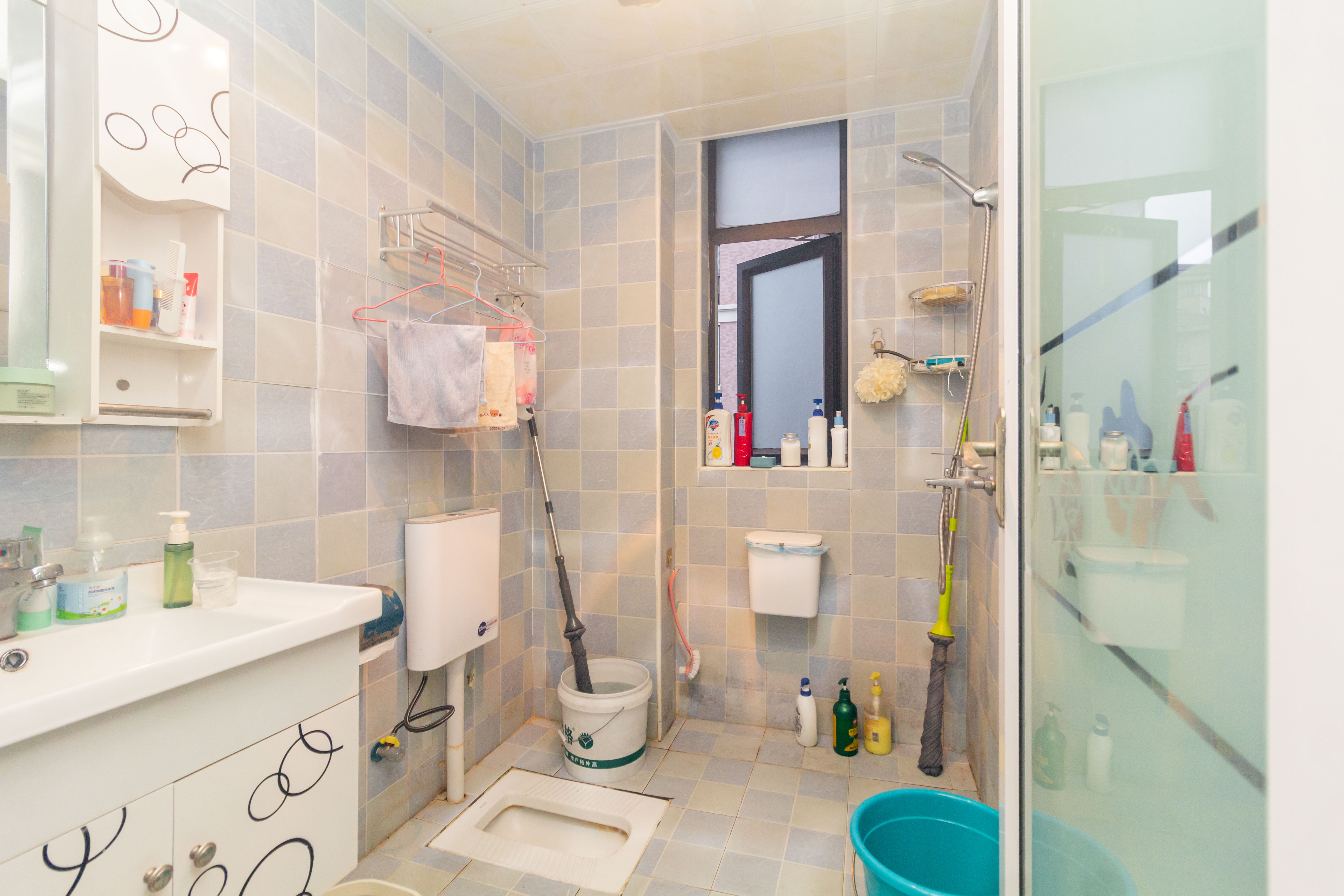 康桥长郡 2室2厅1卫 55.0万 康桥长郡 2室2厅1卫 55.0万卫生间