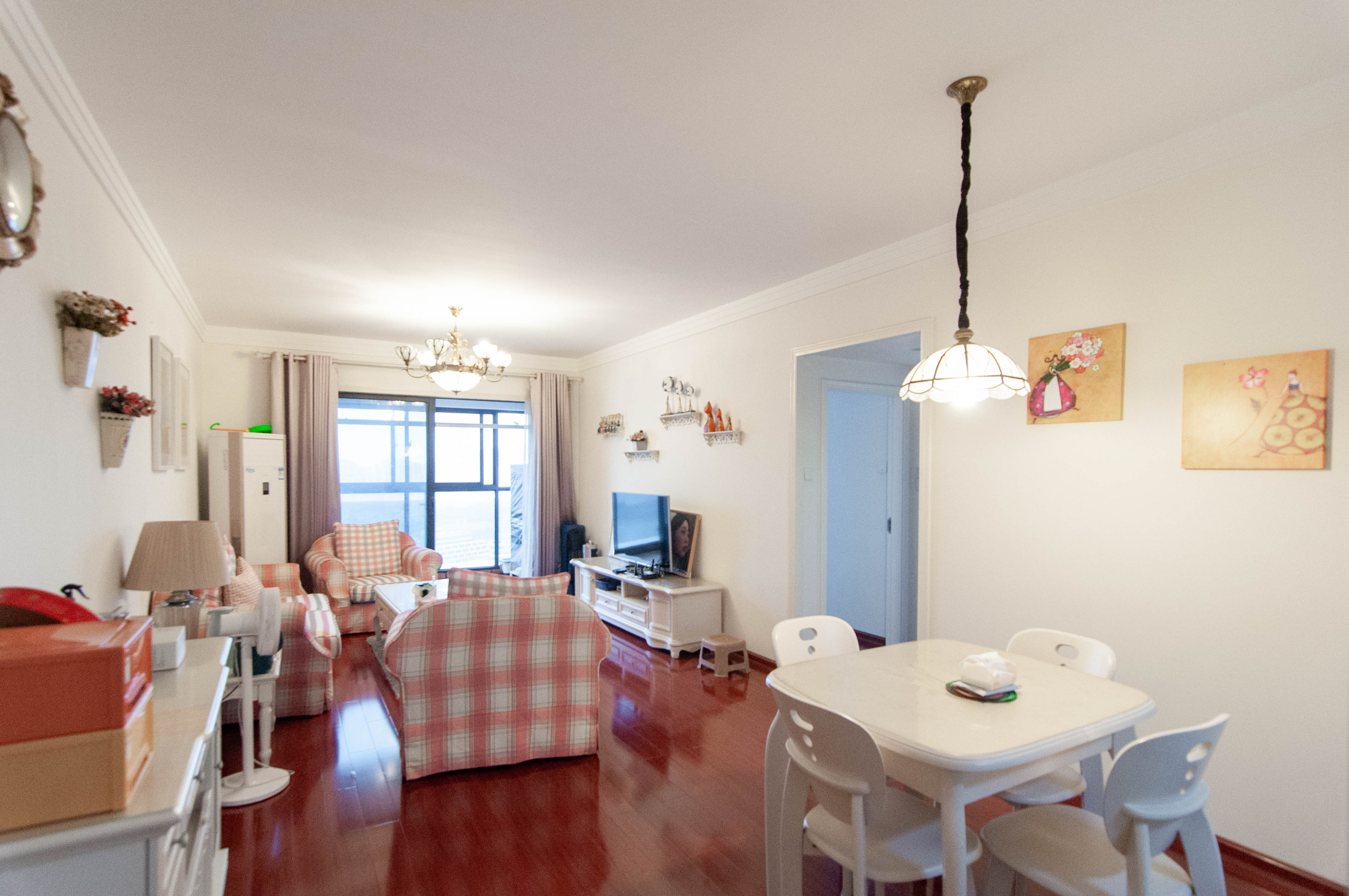 达美D6区  2室2厅1卫    100.0万 达美D6区  2室2厅1卫    100.0万客厅