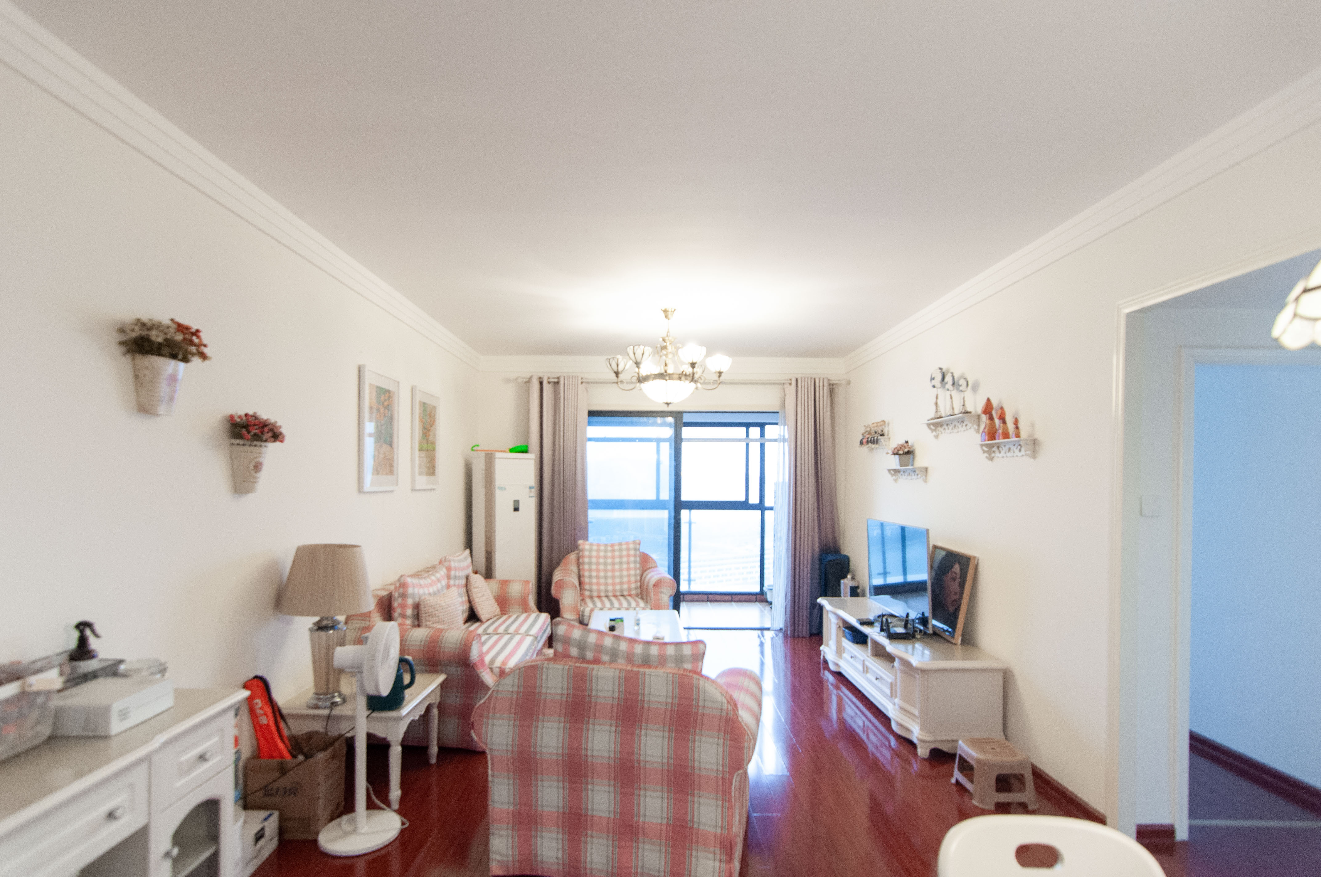 达美D6区  2室2厅1卫    100.0万 达美D6区  2室2厅1卫    100.0万客厅