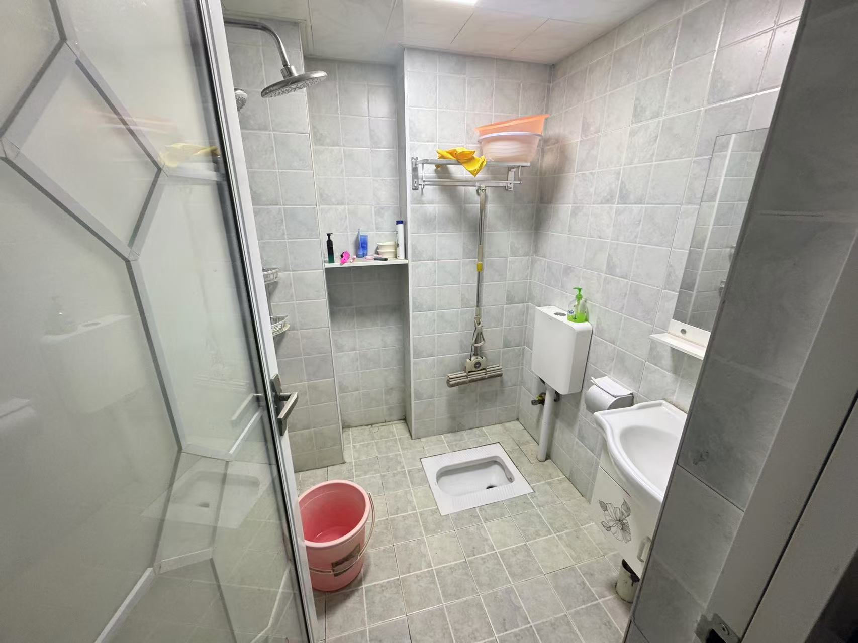 中建御山和苑 1室1厅1卫 900.0元/月 中建御山和苑 1室1厅1卫 900.0元/月室内图