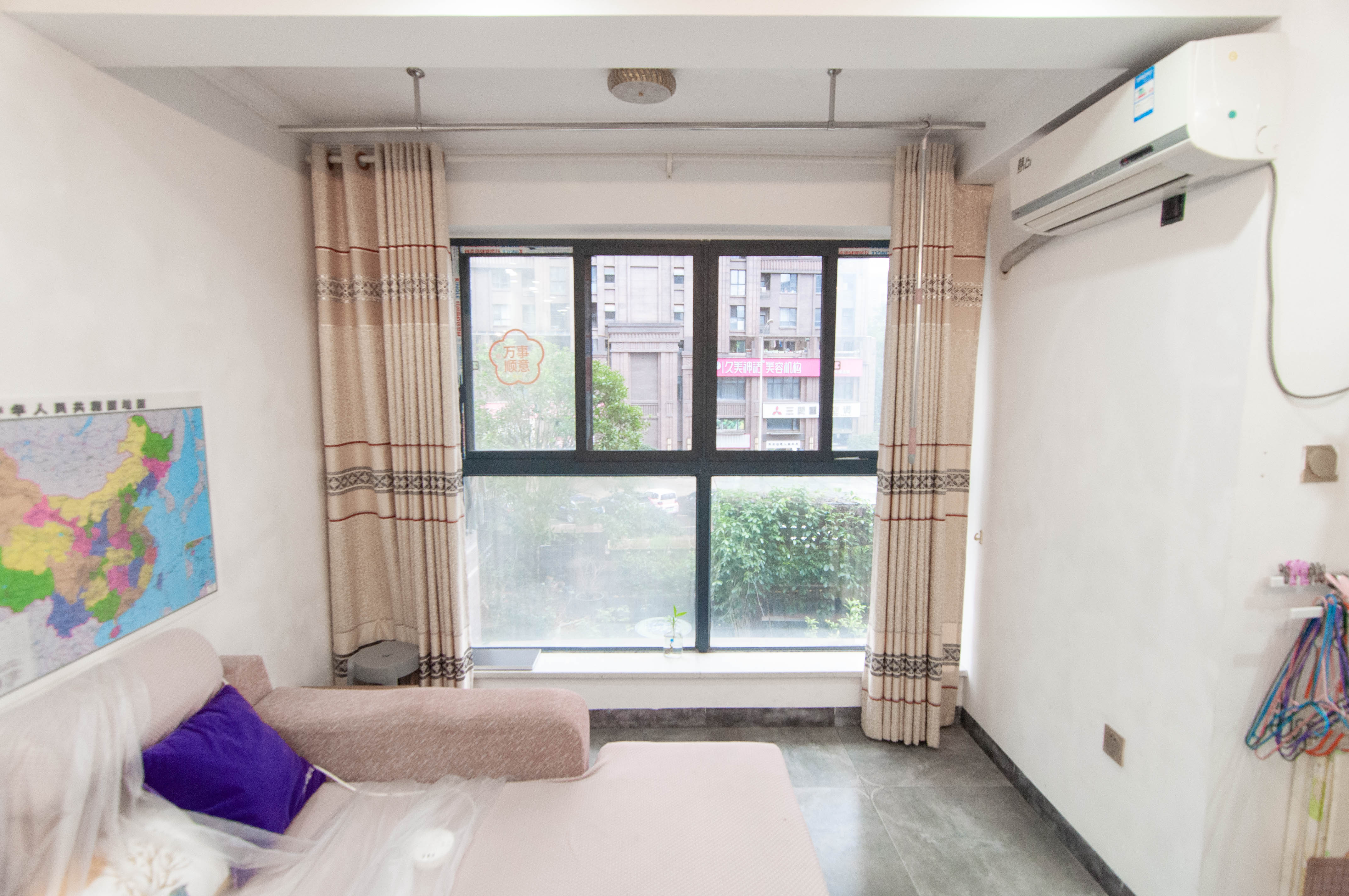 中海梅溪湖壹号  3室2厅1卫    114.0万其他