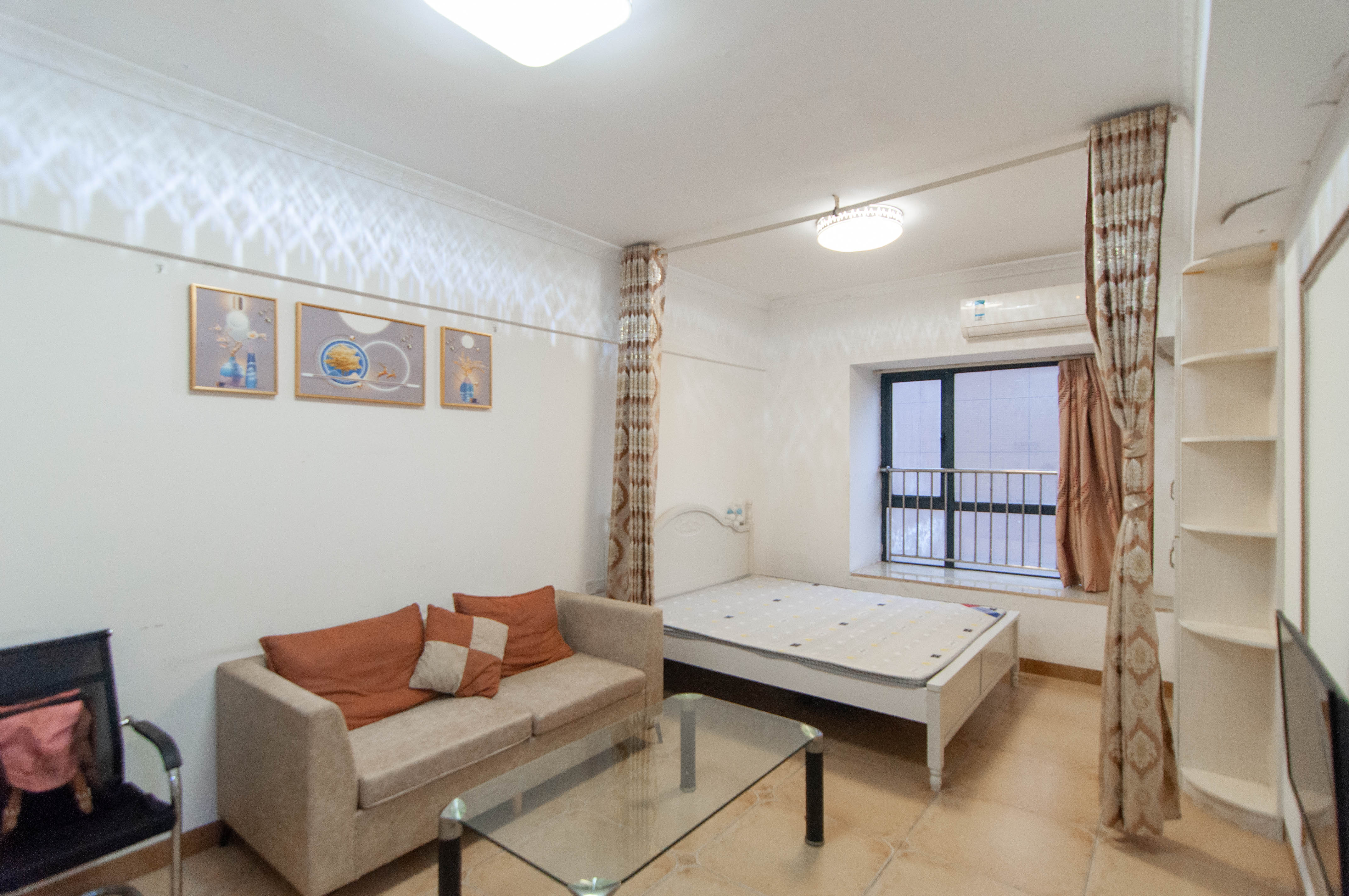 地华梅溪湖畔  1室1厅1卫    34.8万 地华梅溪湖畔  1室1厅1卫    34.8万客厅