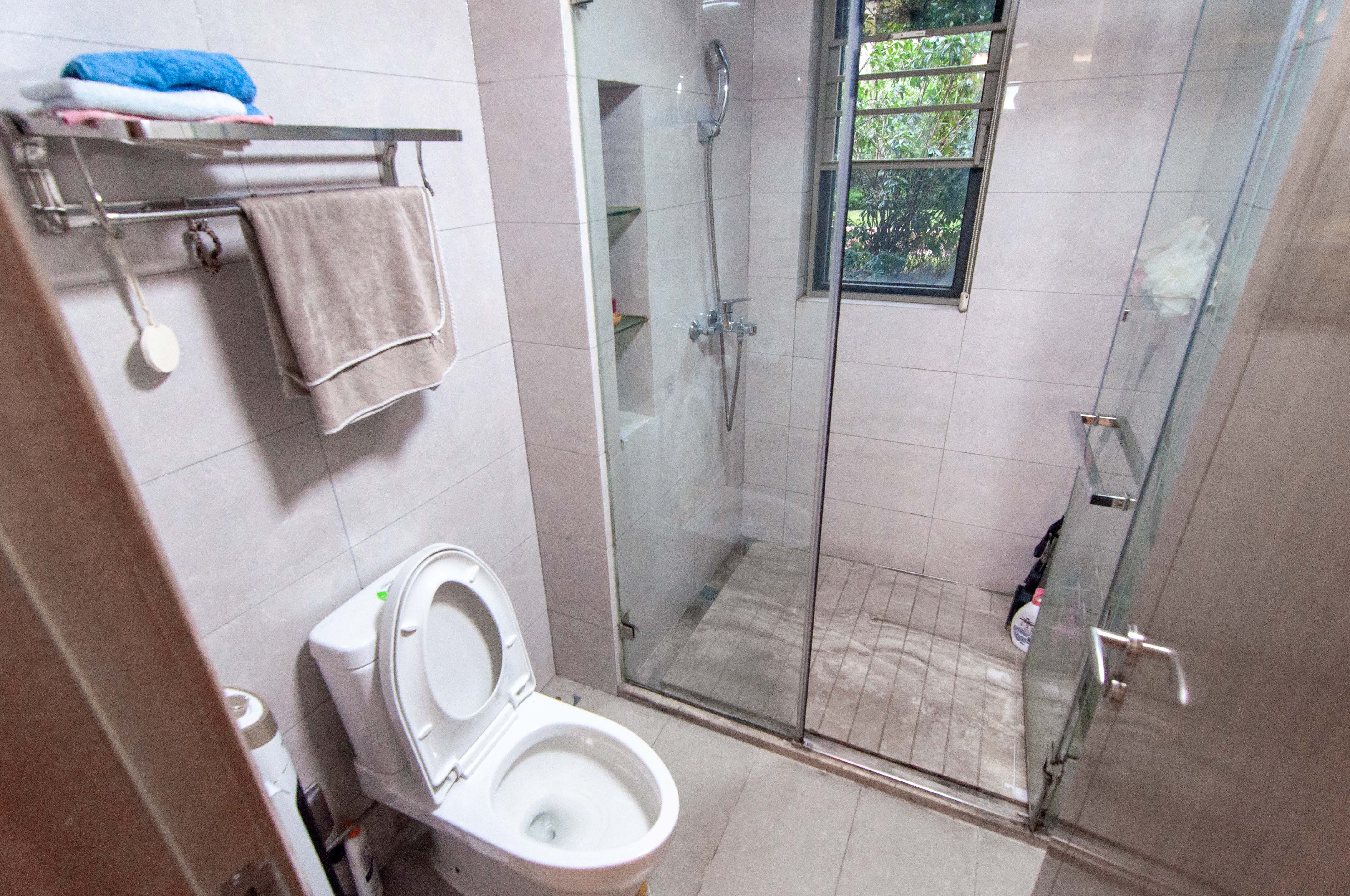 梅溪湖金茂湾  4室2厅2卫    249.8万 梅溪湖金茂湾  4室2厅2卫    249.8万卫生间