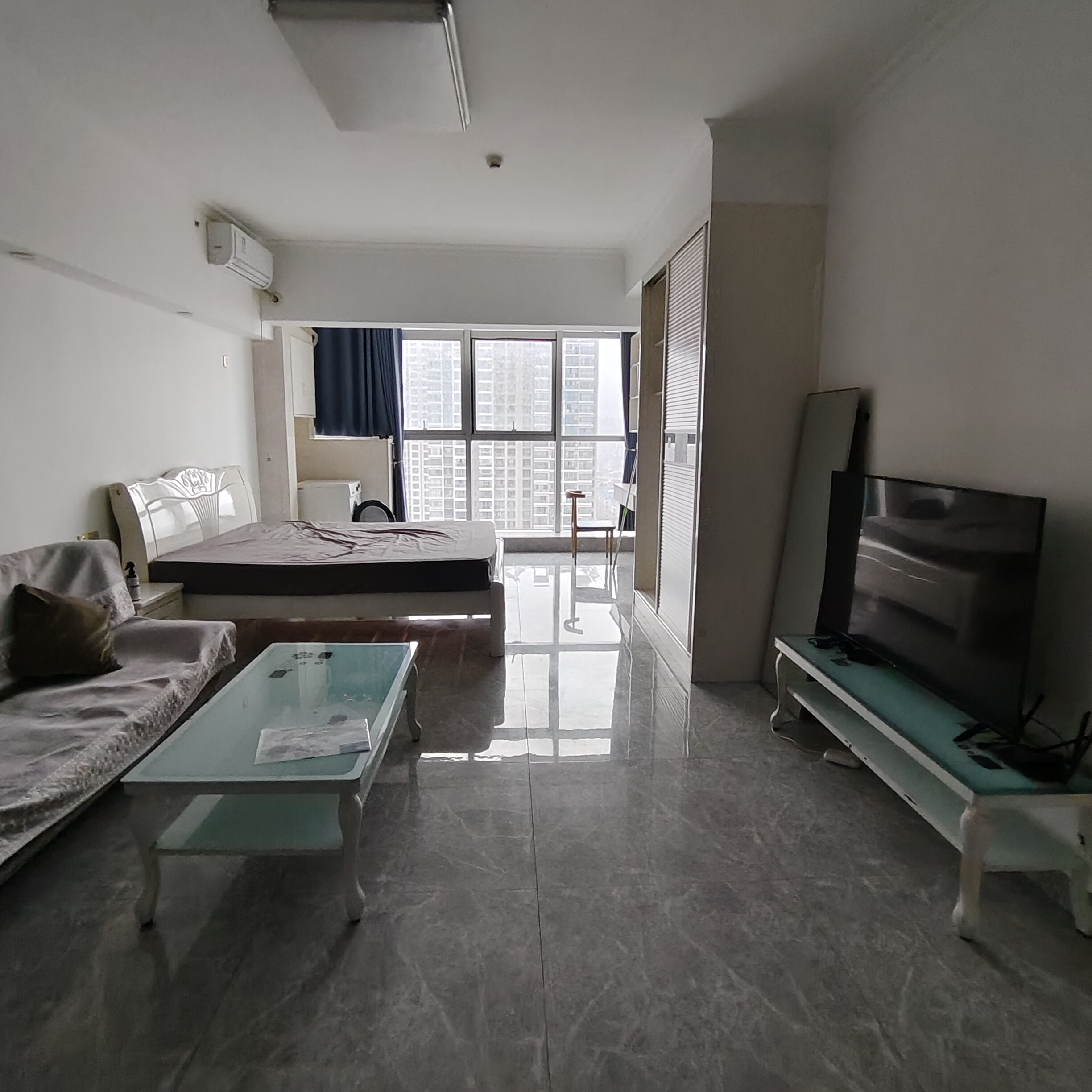 雄森国际 1室1厅1卫 1380.0元/月 雄森国际 1室1厅1卫 1380.0元/月室内图