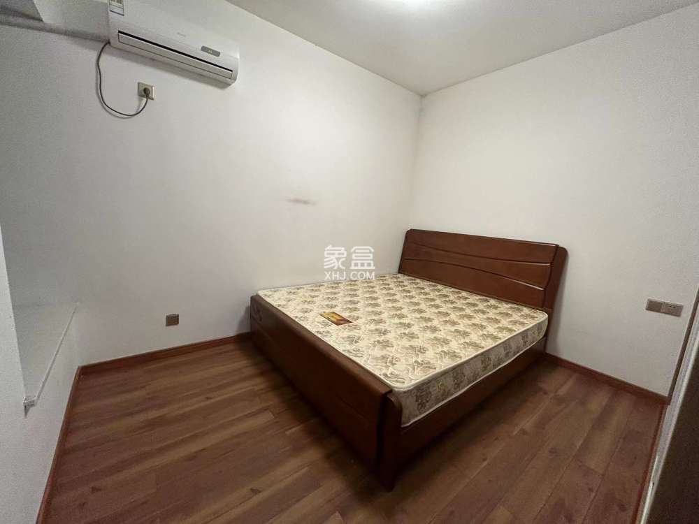 提香蓝岸 3室2厅1卫 1800.0元/月 提香蓝岸 3室2厅1卫 1800.0元/月室内图