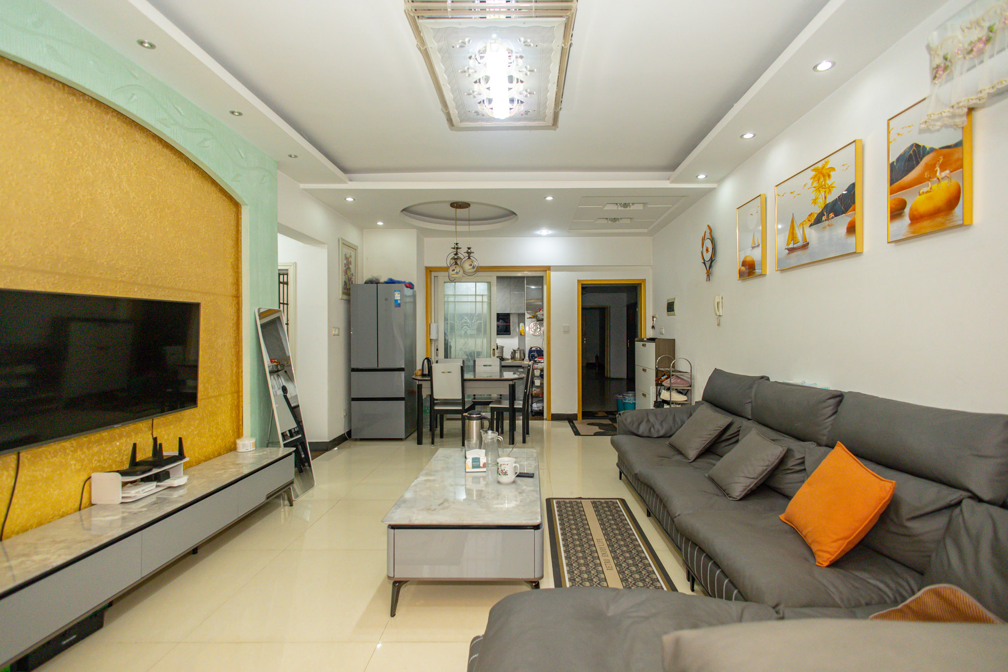 广泰家园 2室2厅1卫 46.8万 广泰家园 2室2厅1卫 46.8万客厅