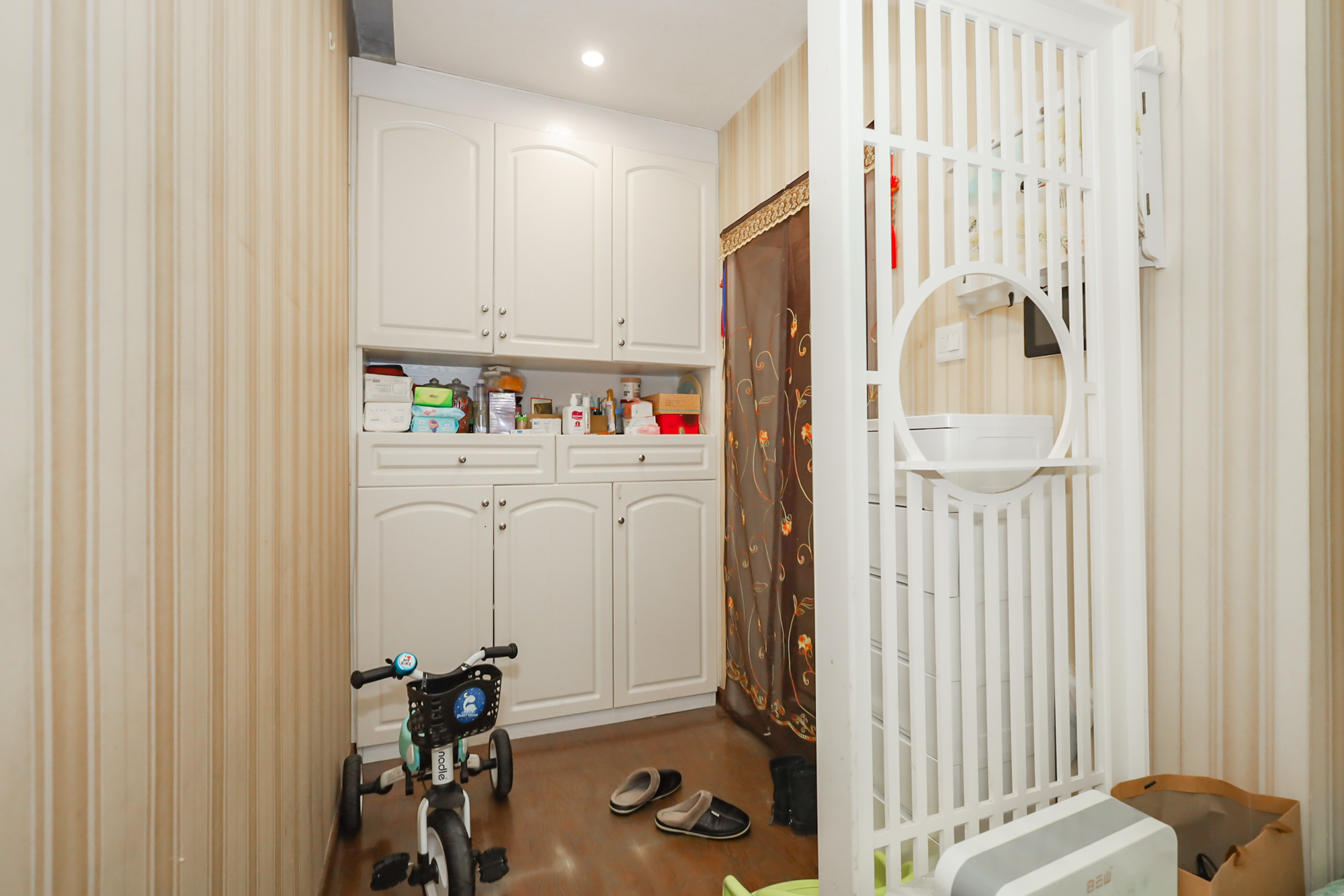 西山汇景一、二期 1室1厅1卫 42.8万 西山汇景一、二期 1室1厅1卫 42.8万其他