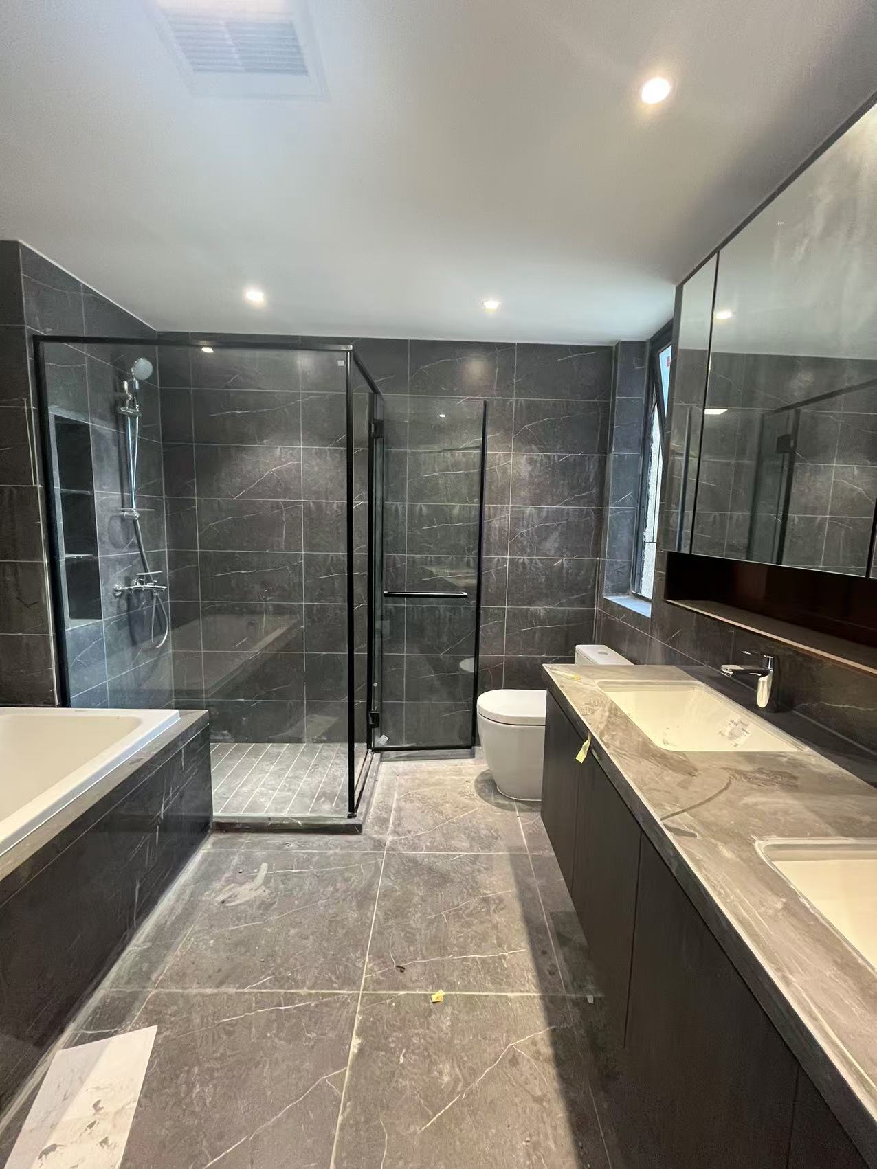 绿地麓云国际一期 5室2厅3卫 7000.0元/月 绿地麓云国际一期 5室2厅3卫 7000.0元/月室内图