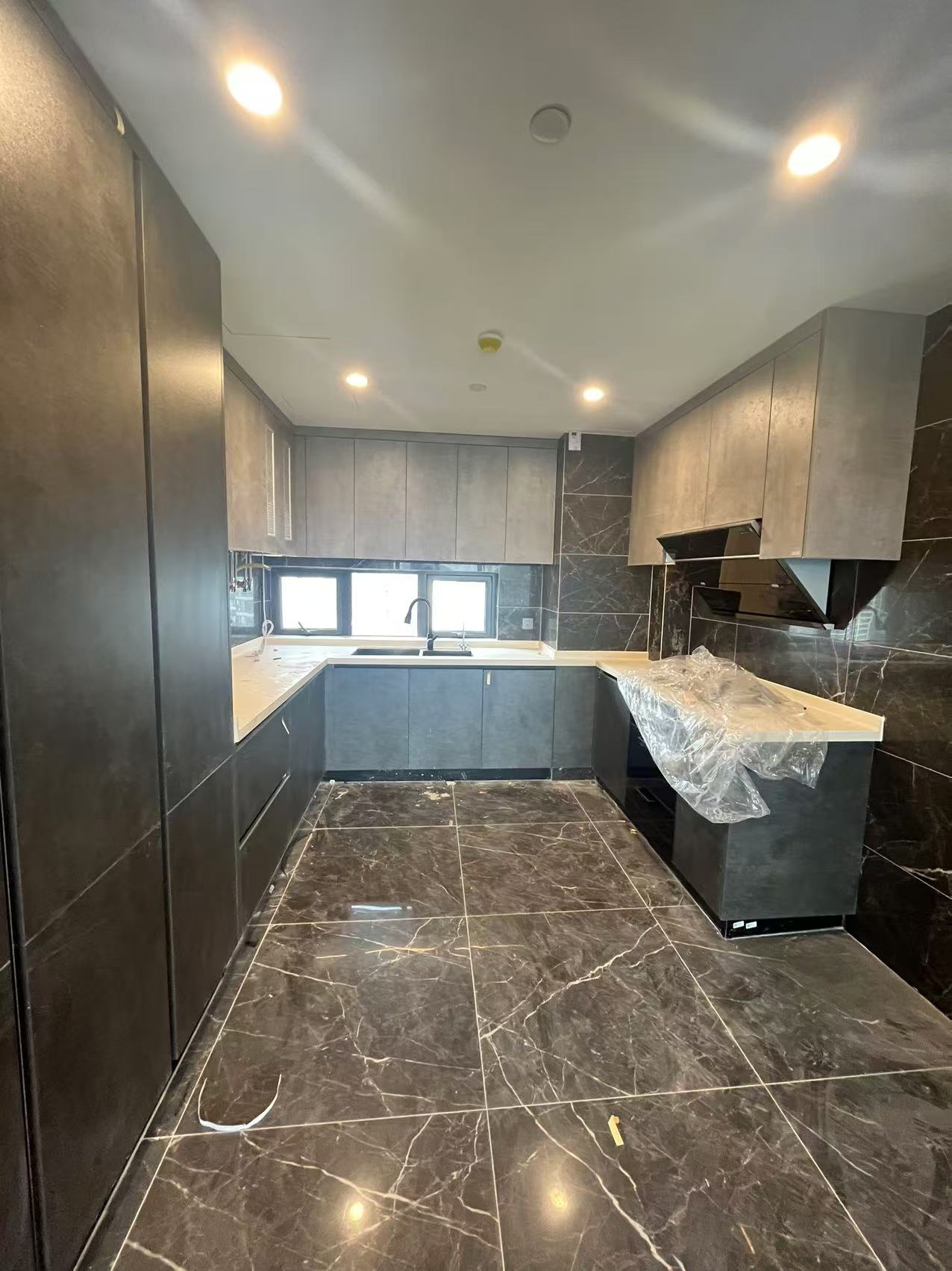 绿地麓云国际一期 5室2厅3卫 7000.0元/月 绿地麓云国际一期 5室2厅3卫 7000.0元/月室内图