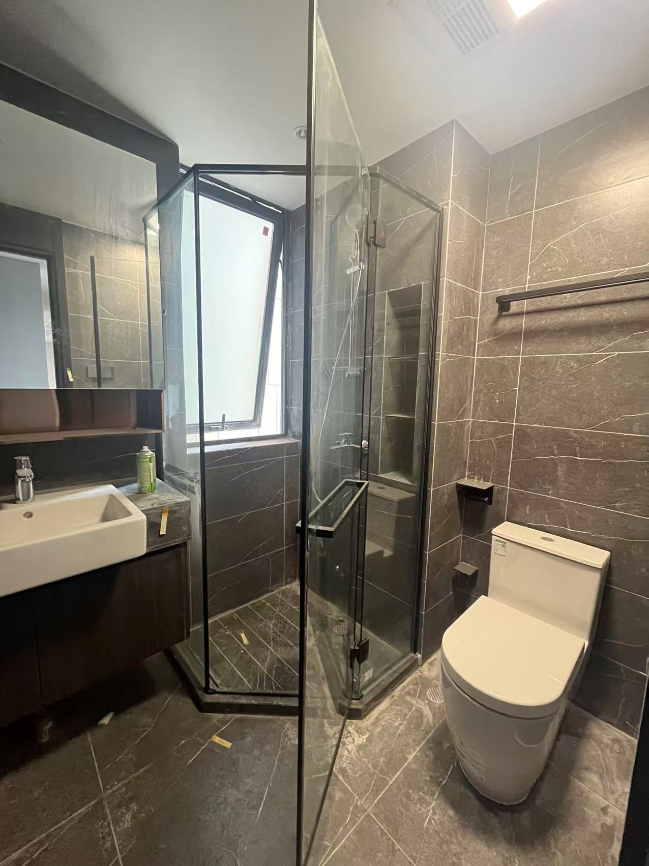 绿地麓云国际一期 5室2厅3卫 7000.0元/月 绿地麓云国际一期 5室2厅3卫 7000.0元/月室内图