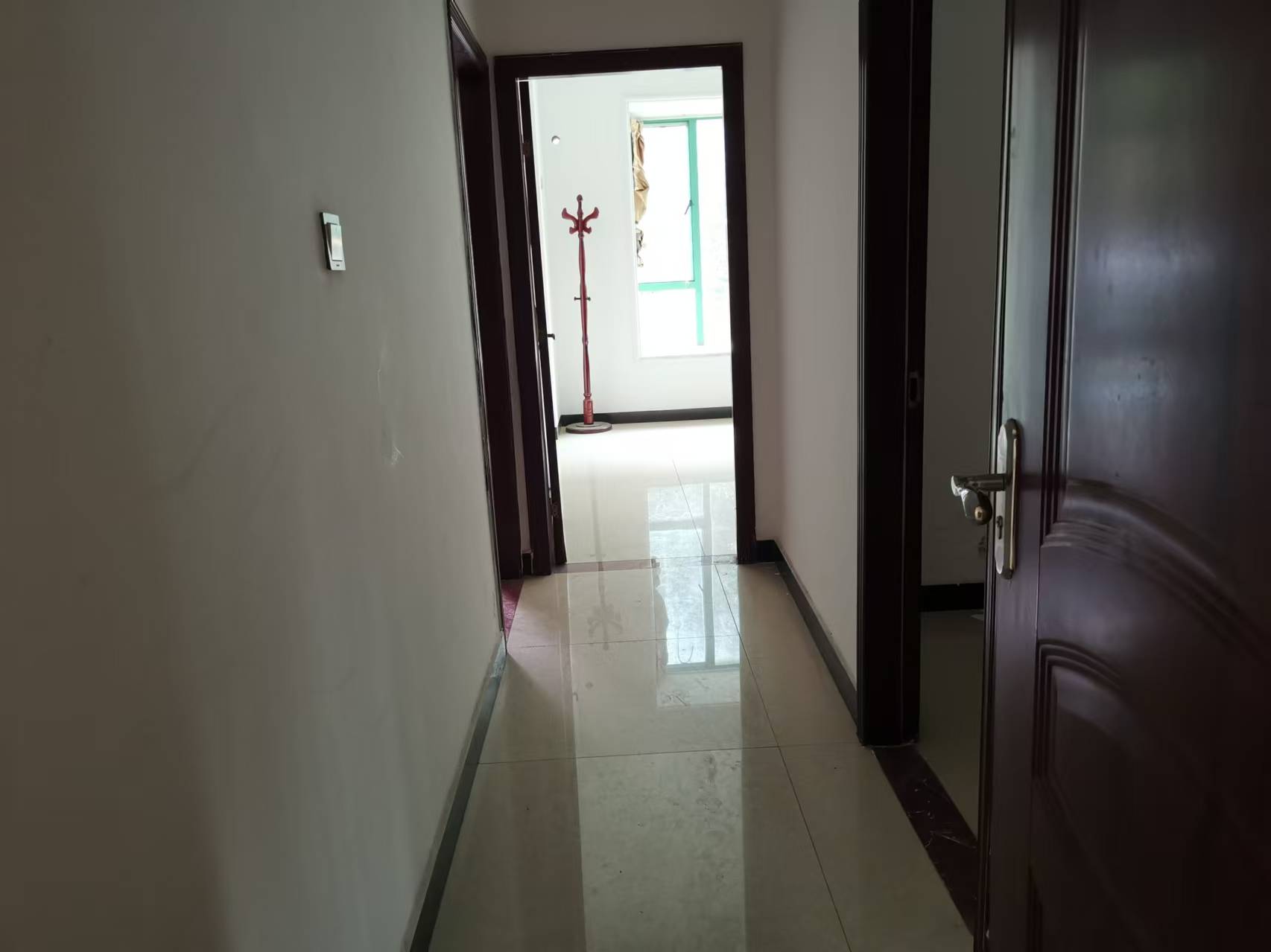 香江城市花园 1室0厅0卫 2600.0元/月 香江城市花园 1室0厅0卫 2600.0元/月室内图