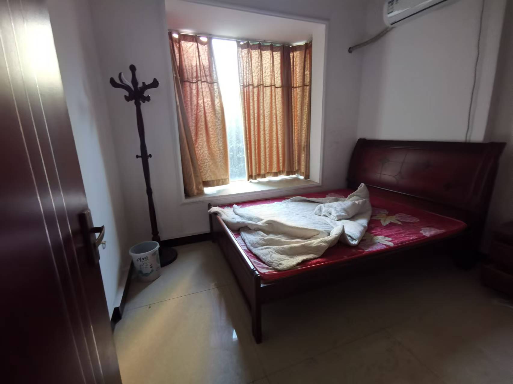 香江城市花园 1室0厅0卫 2600.0元/月 香江城市花园 1室0厅0卫 2600.0元/月室内图