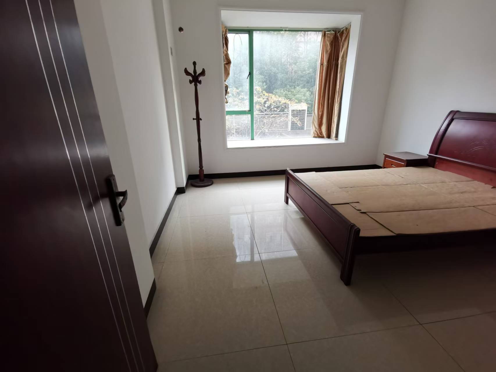 香江城市花园 1室0厅0卫 2600.0元/月 香江城市花园 1室0厅0卫 2600.0元/月室内图