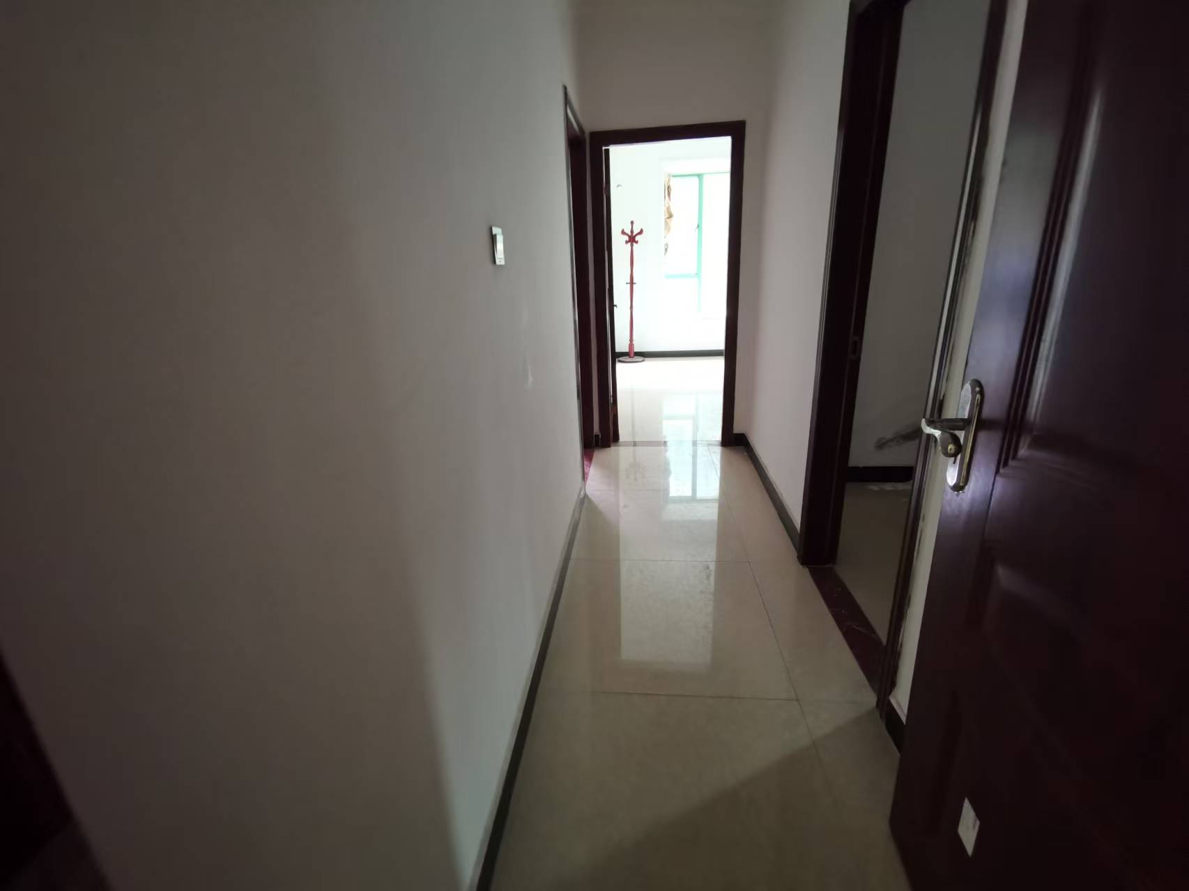 香江城市花园 1室0厅0卫 2600.0元/月 香江城市花园 1室0厅0卫 2600.0元/月室内图