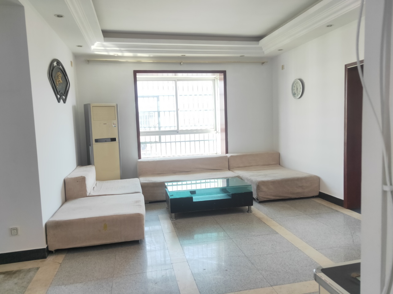 中南汽车世界  3室2厅2卫   1000.00元/月室内图