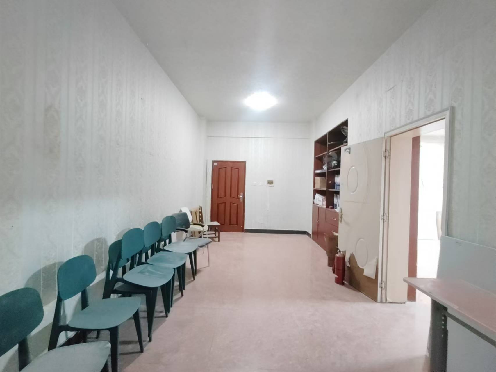 鸿铭中心  1室1厅1卫   3200.00元/月室内图
