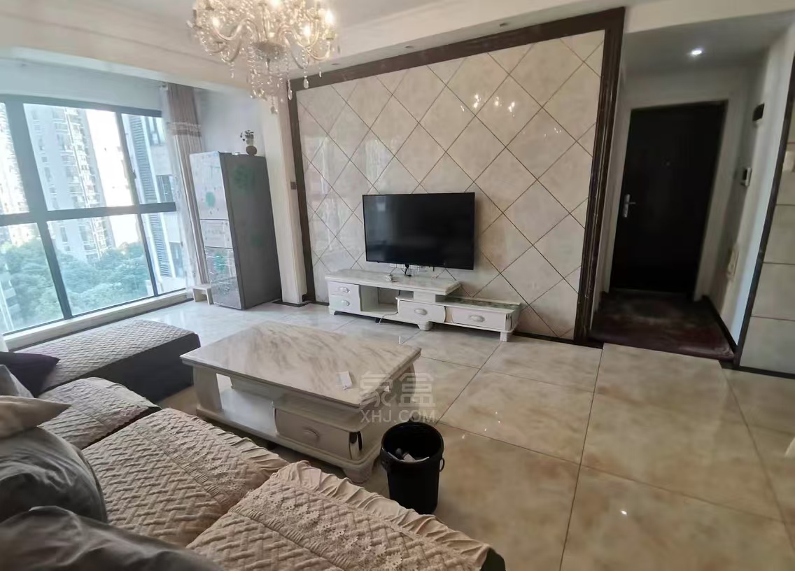 美的城四期 3室2厅2卫 2600.0元/月 美的城四期 3室2厅2卫 2600.0元/月室内图